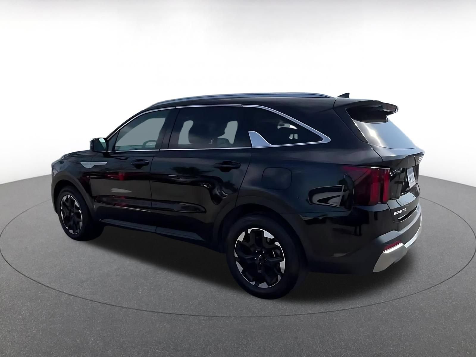 Thumbnail: 2024 Kia Sorento - 10