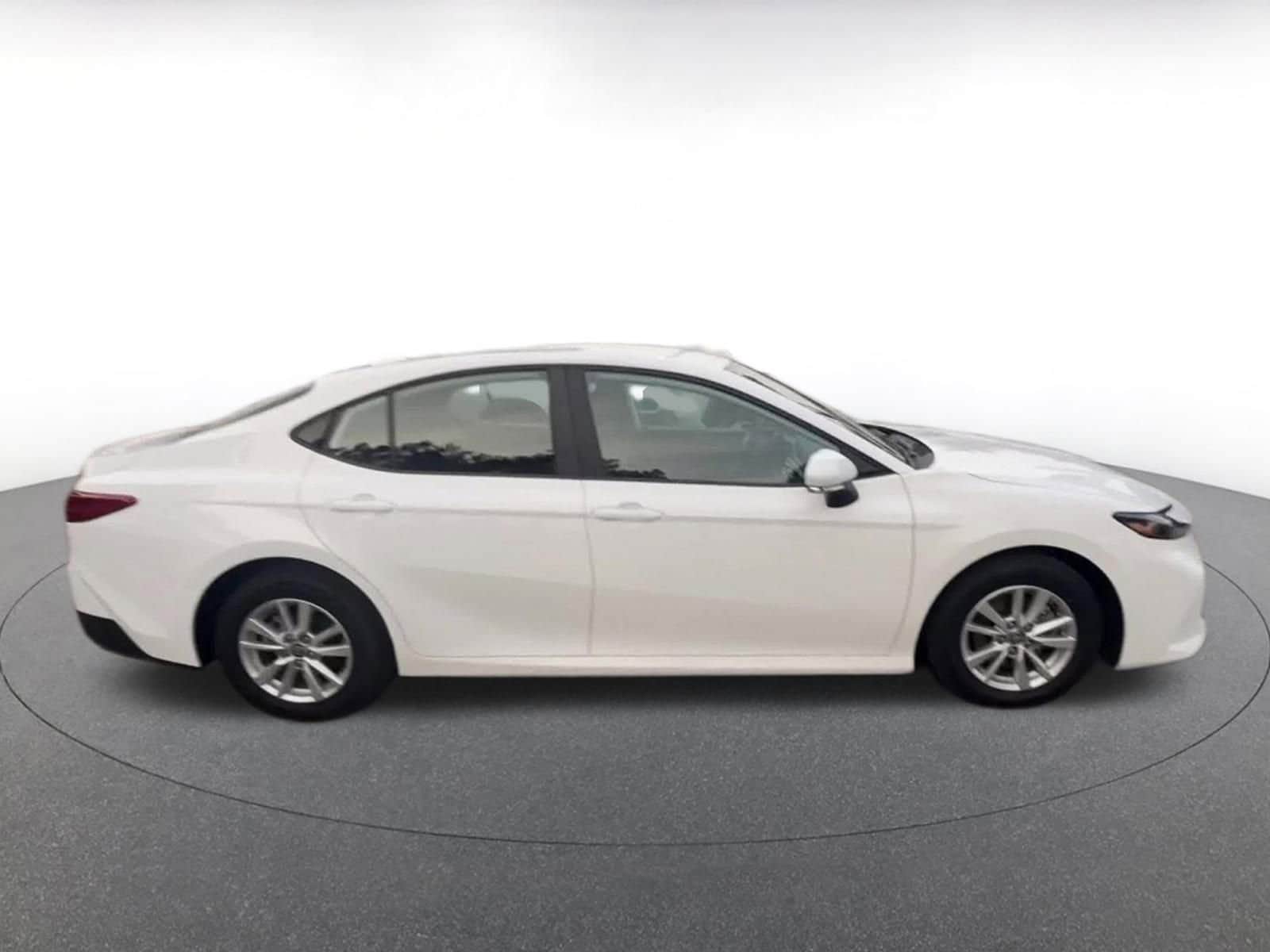 Thumbnail: 2025 Toyota Camry - 16