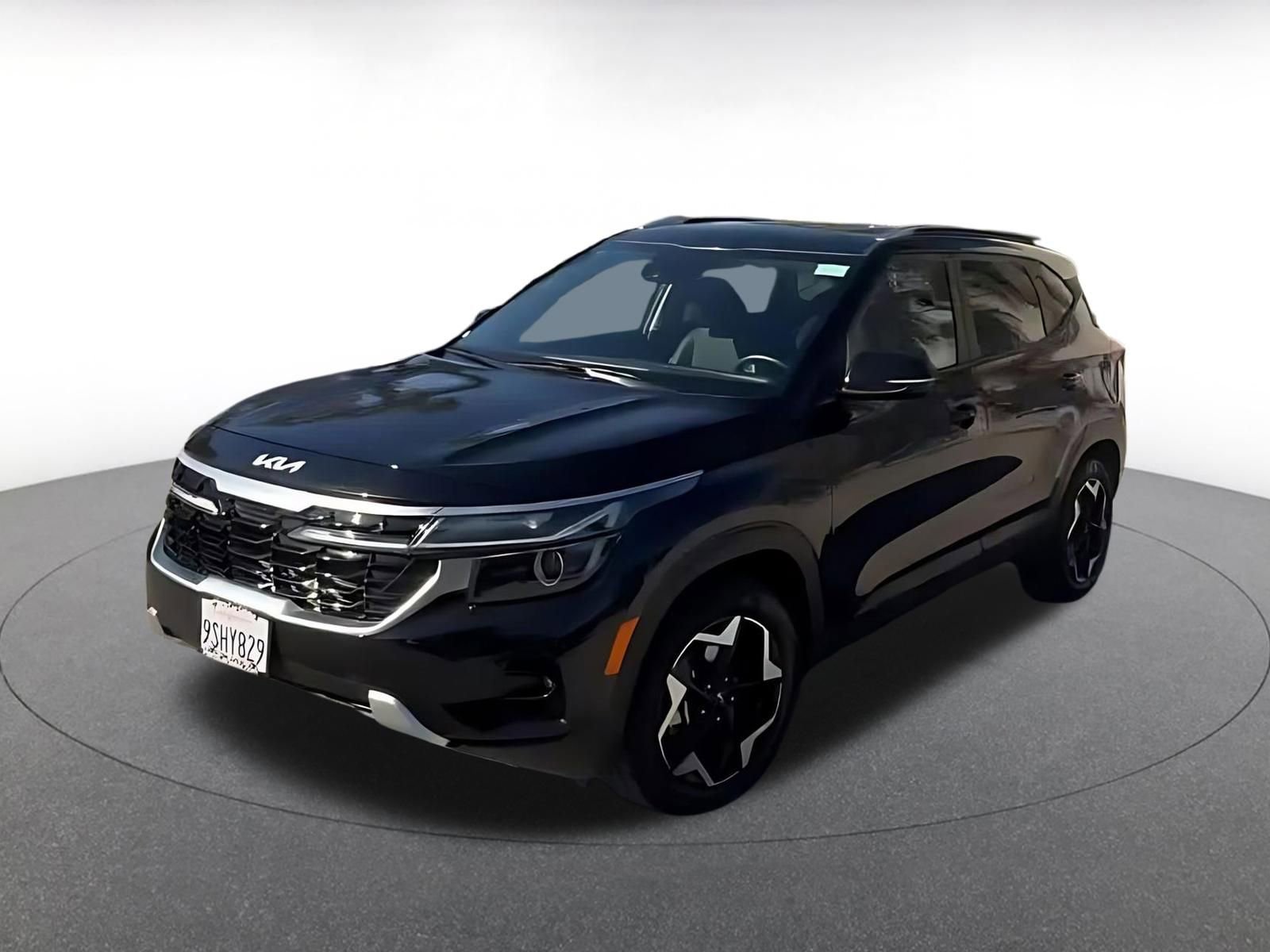 Thumbnail: 2025 Kia Seltos - 4