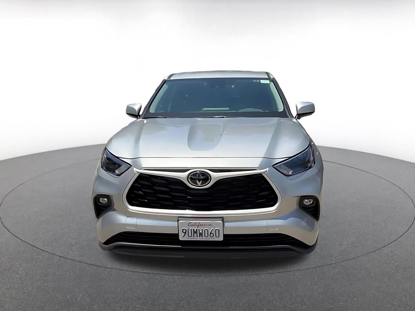 Thumbnail: 2025 Toyota Highlander - 4