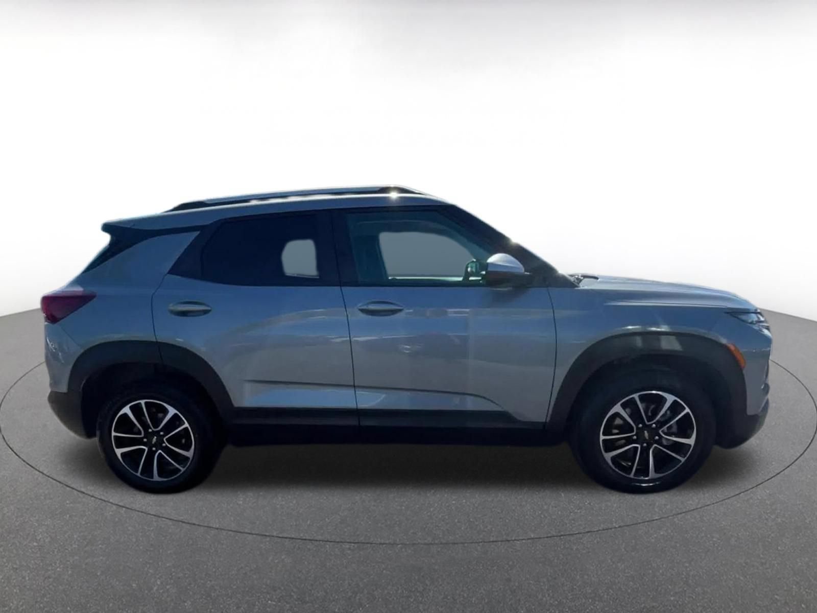 Thumbnail: 2025 Chevrolet TrailBlazer - 16