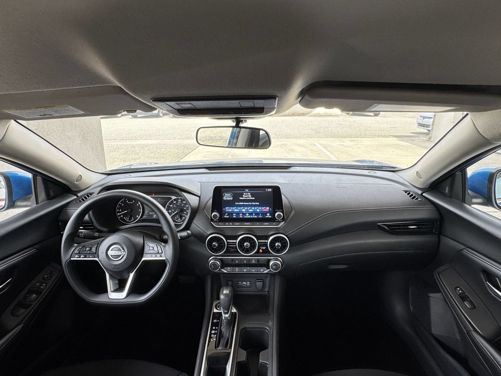Thumbnail: 2025 Nissan Sentra - 32