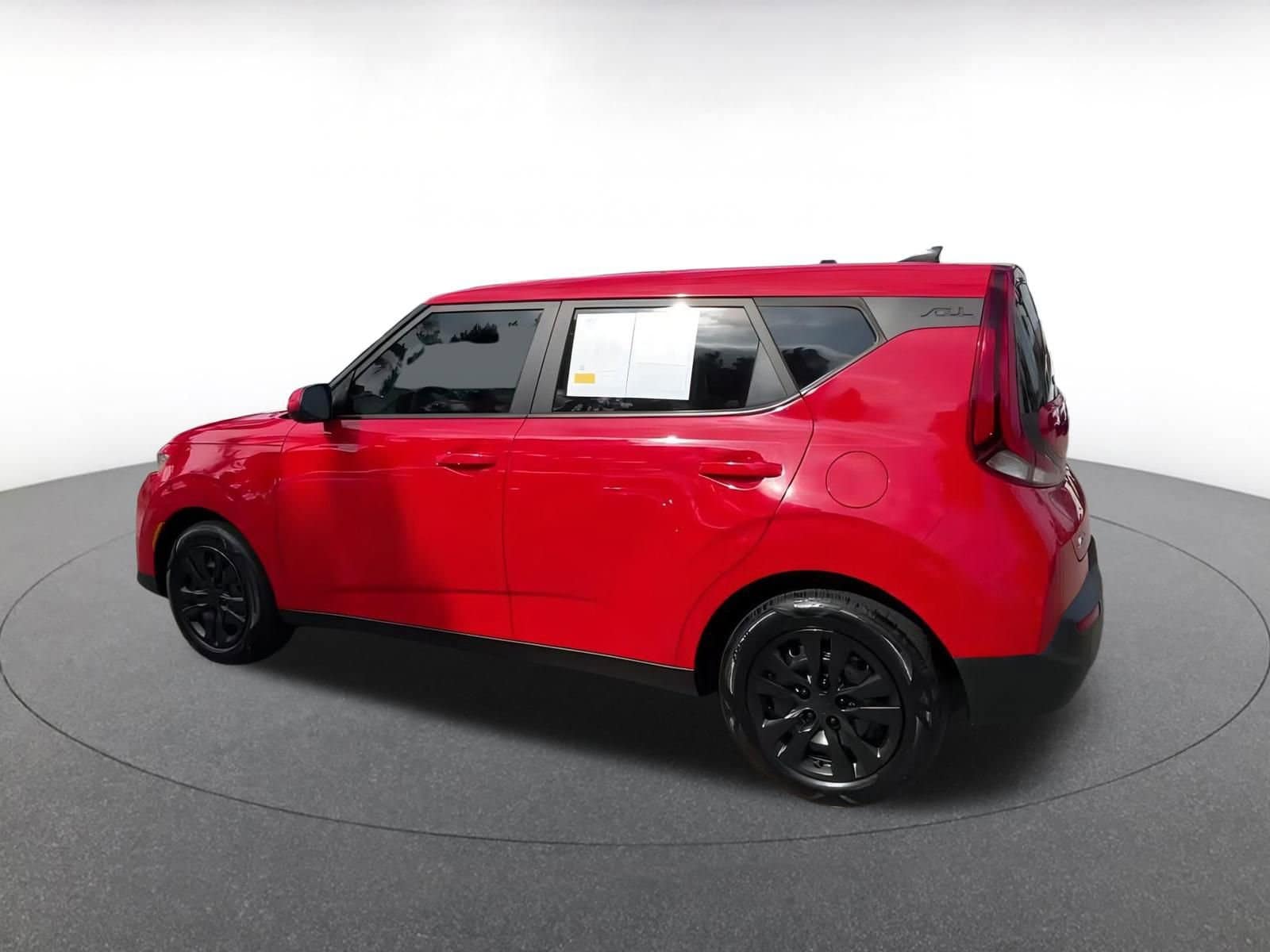Thumbnail: 2022 Kia Soul - 10