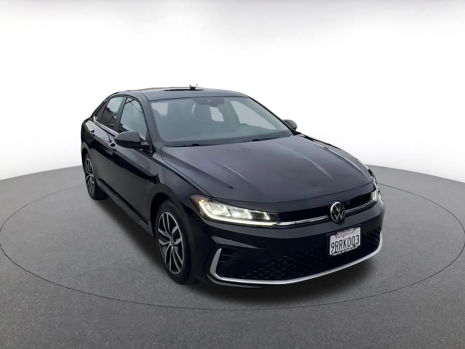 Thumbnail: 2025 Volkswagen Jetta - 3