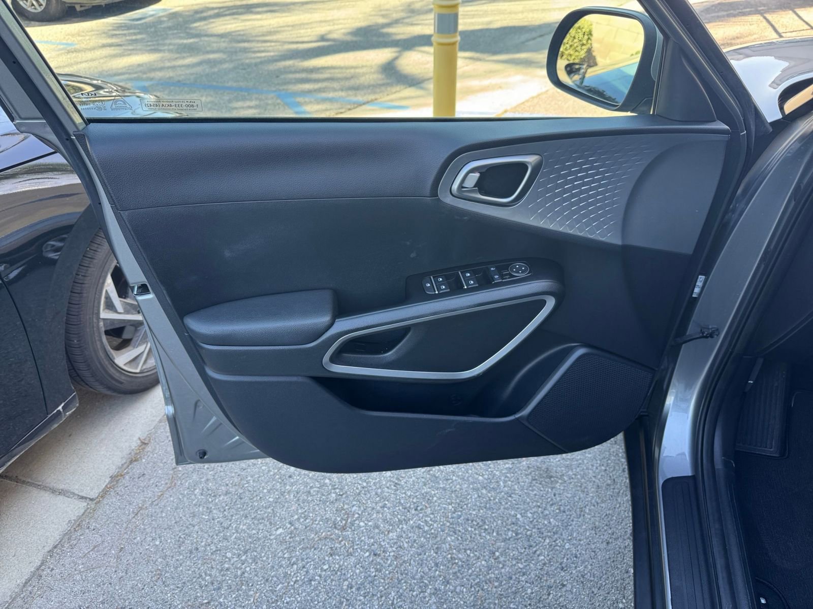 Thumbnail: 2025 Kia Soul - 18