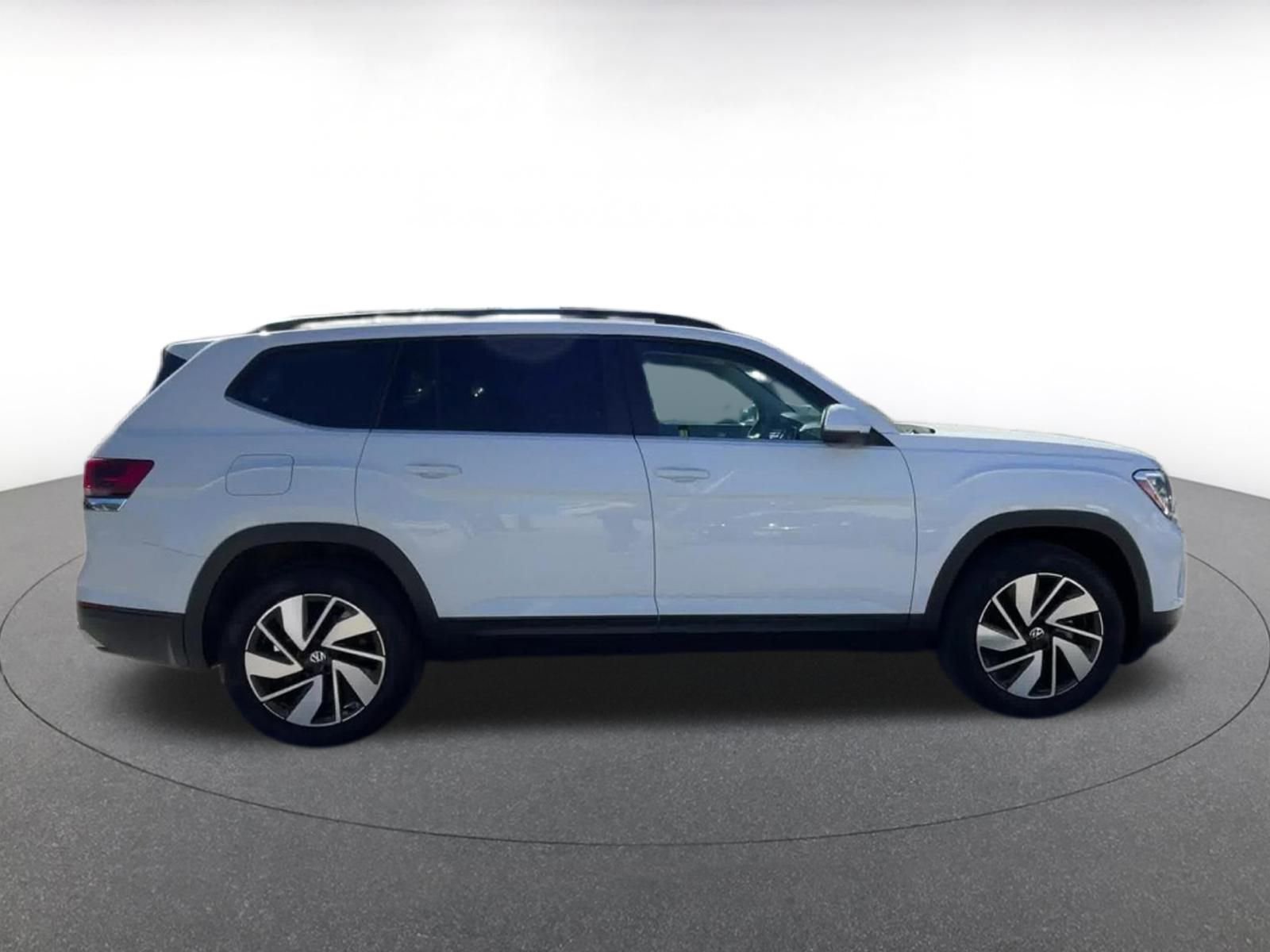 Thumbnail: 2025 Volkswagen Atlas - 16
