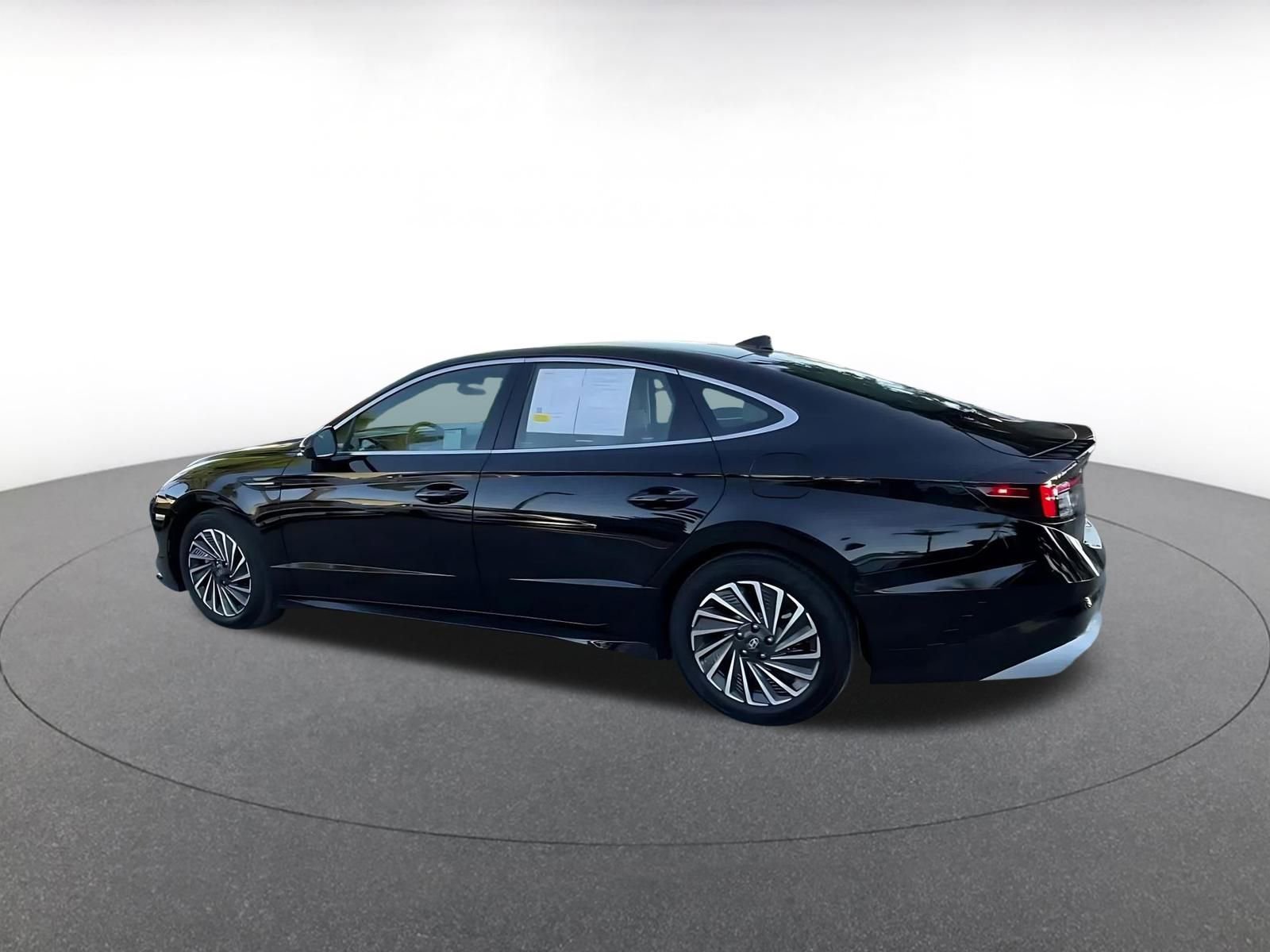 Thumbnail: 2025 Hyundai Sonata - 10