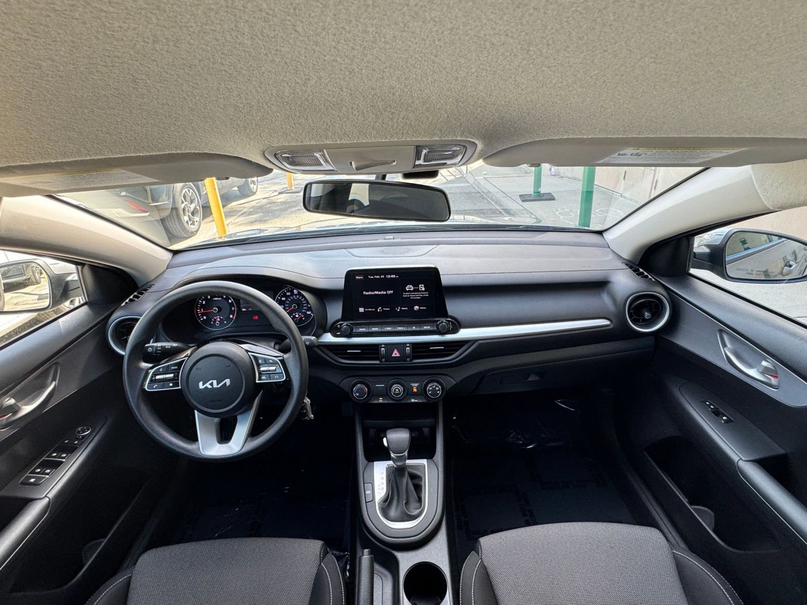 Thumbnail: 2024 Kia Forte - 31