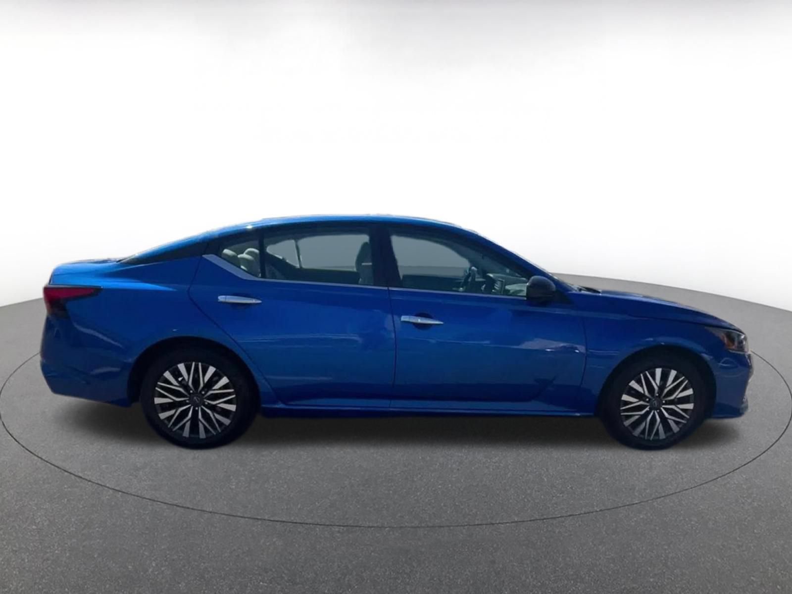 Thumbnail: 2025 Nissan Altima - 16