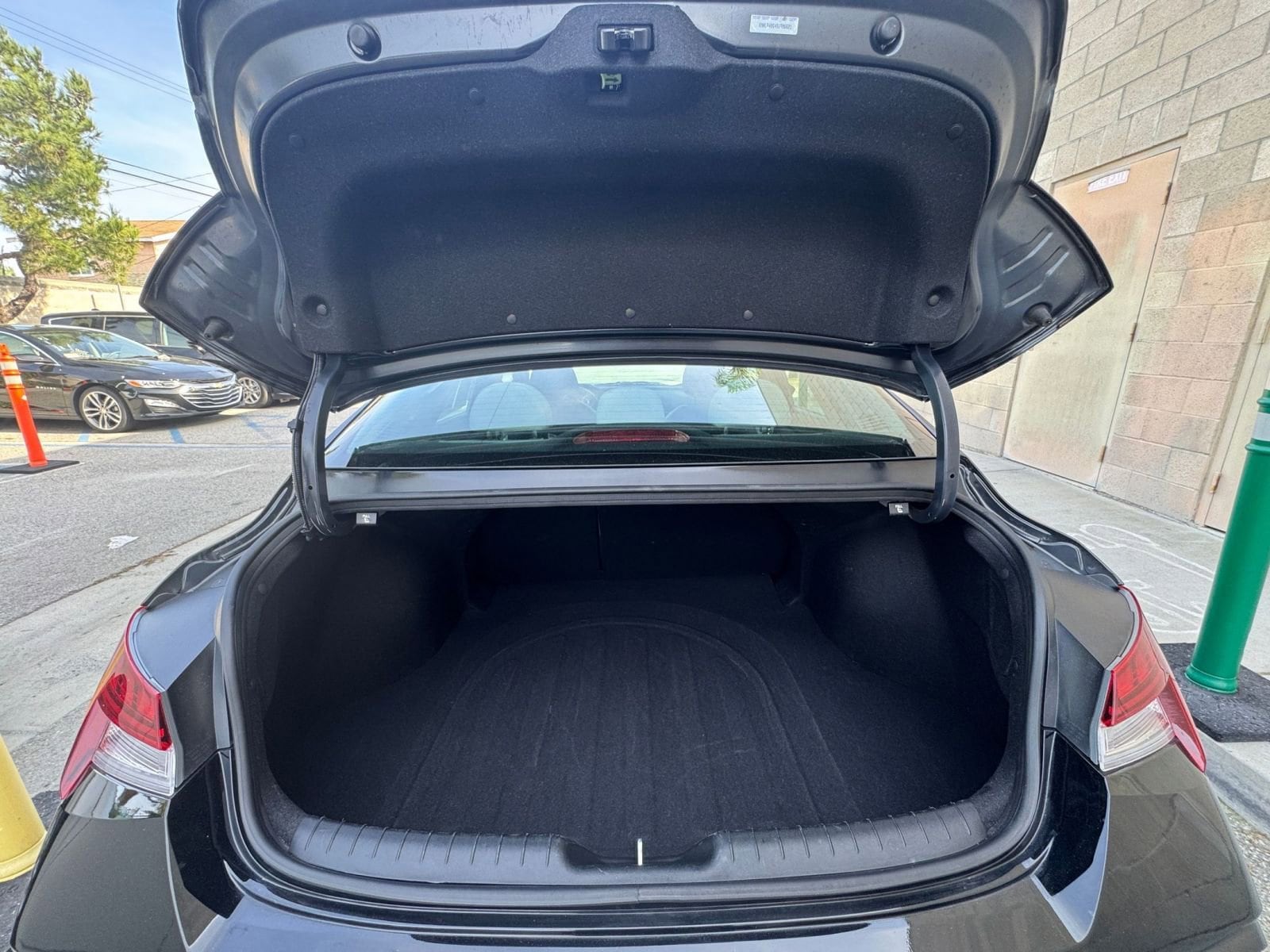 Thumbnail: 2025 Hyundai Elantra - 34