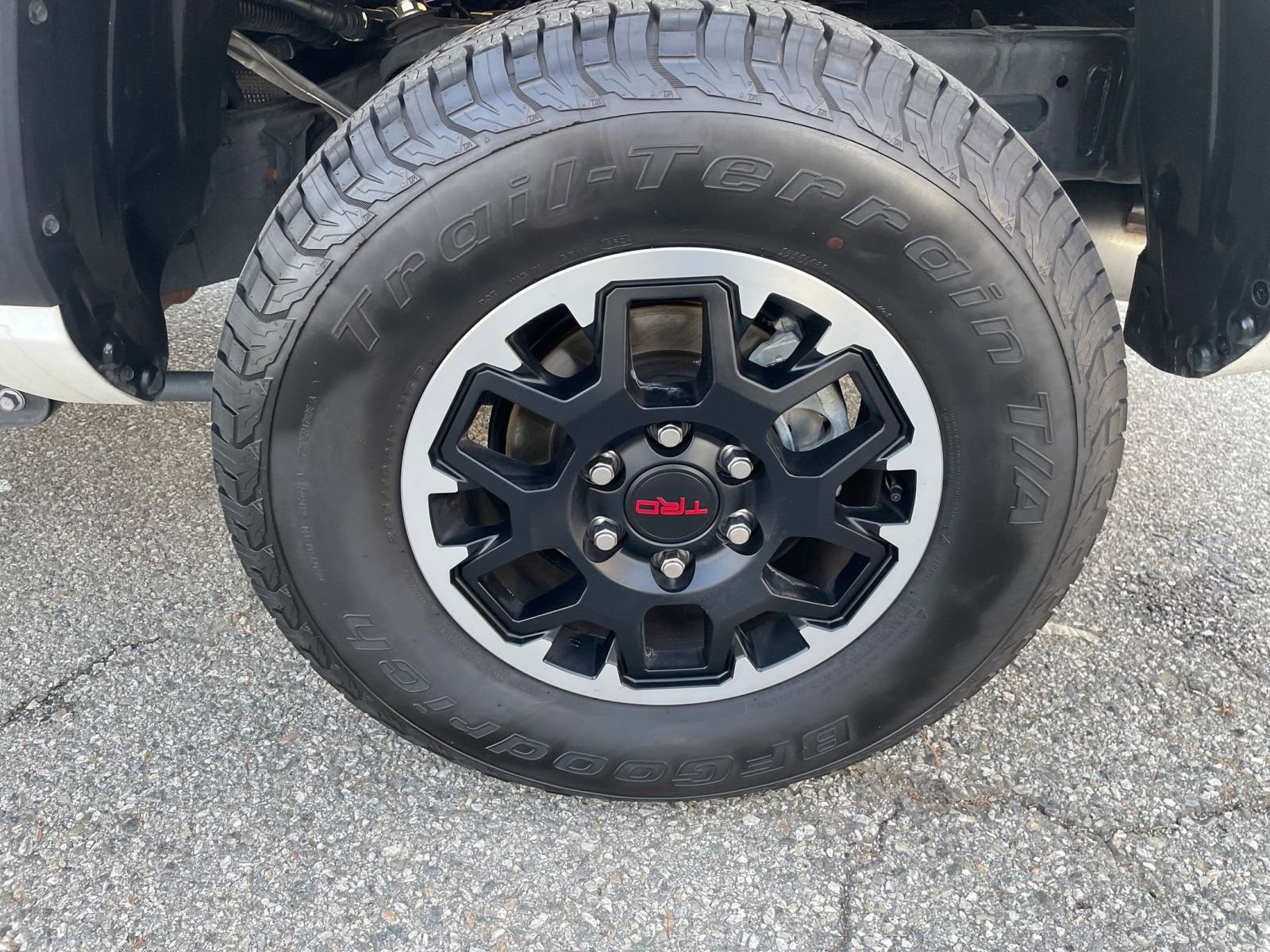 Thumbnail: 2025 Toyota Tacoma - 25