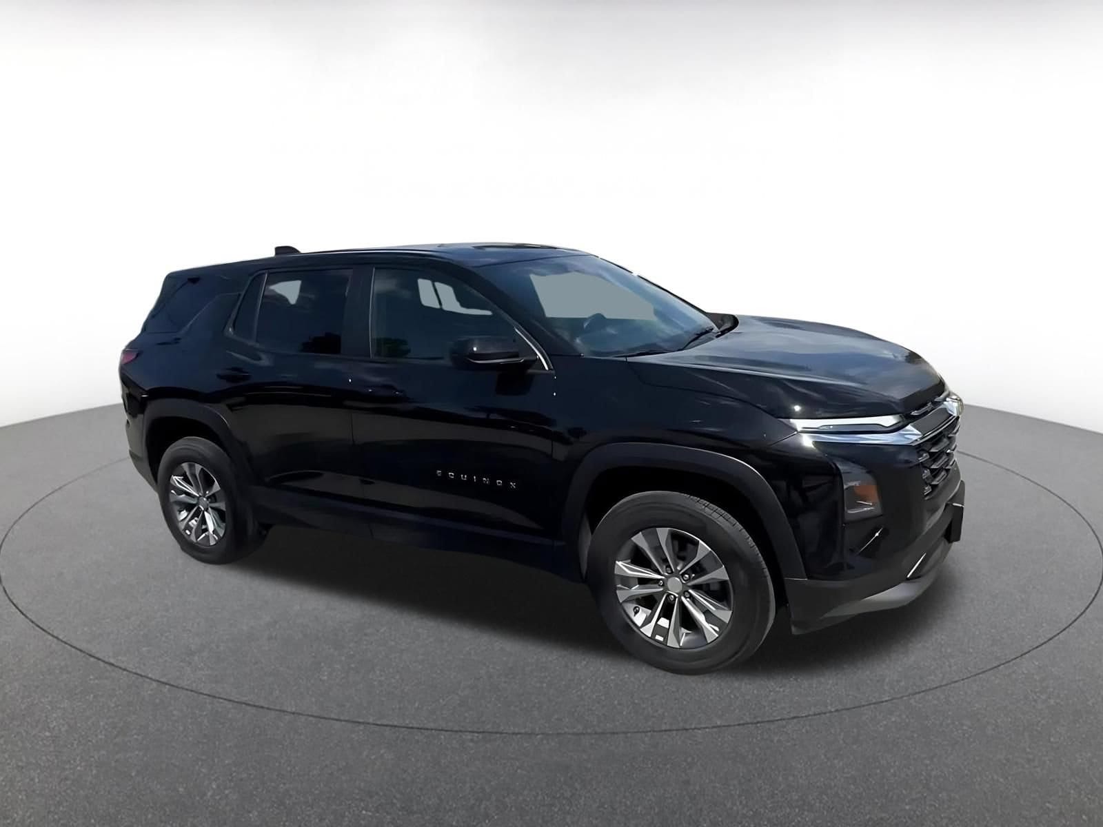 Thumbnail: 2025 Chevrolet Equinox - 2