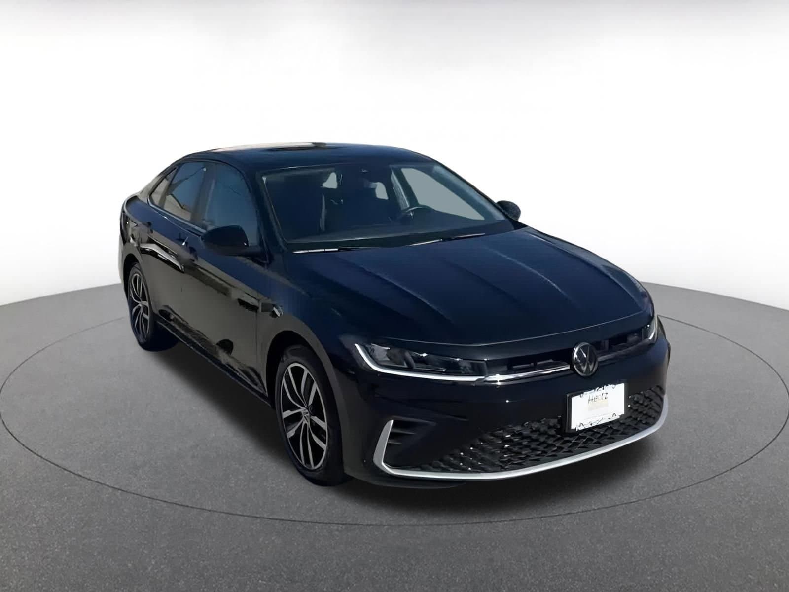 Thumbnail: 2025 Volkswagen Jetta - 3