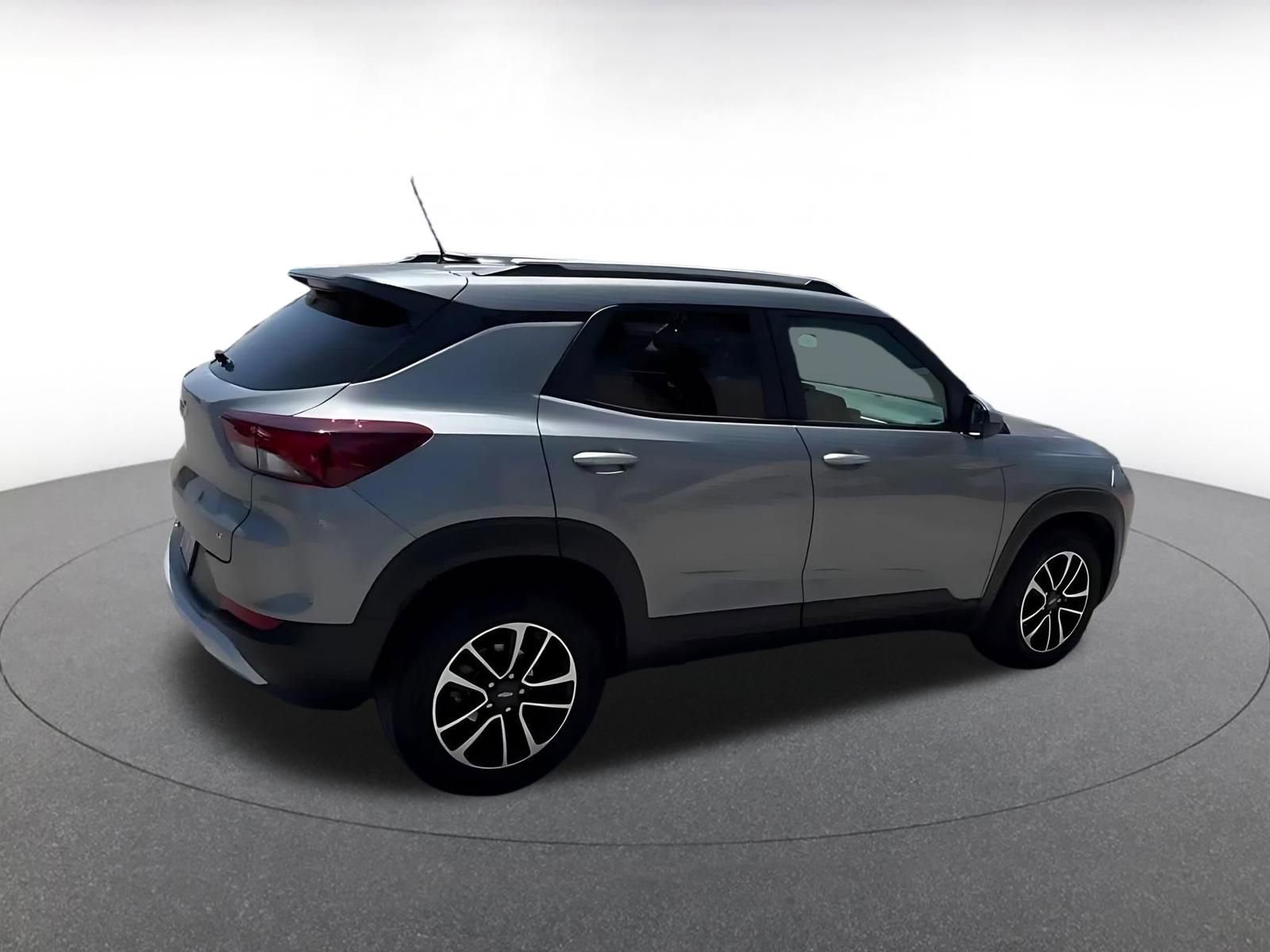 Thumbnail: 2025 Chevrolet TrailBlazer - 15