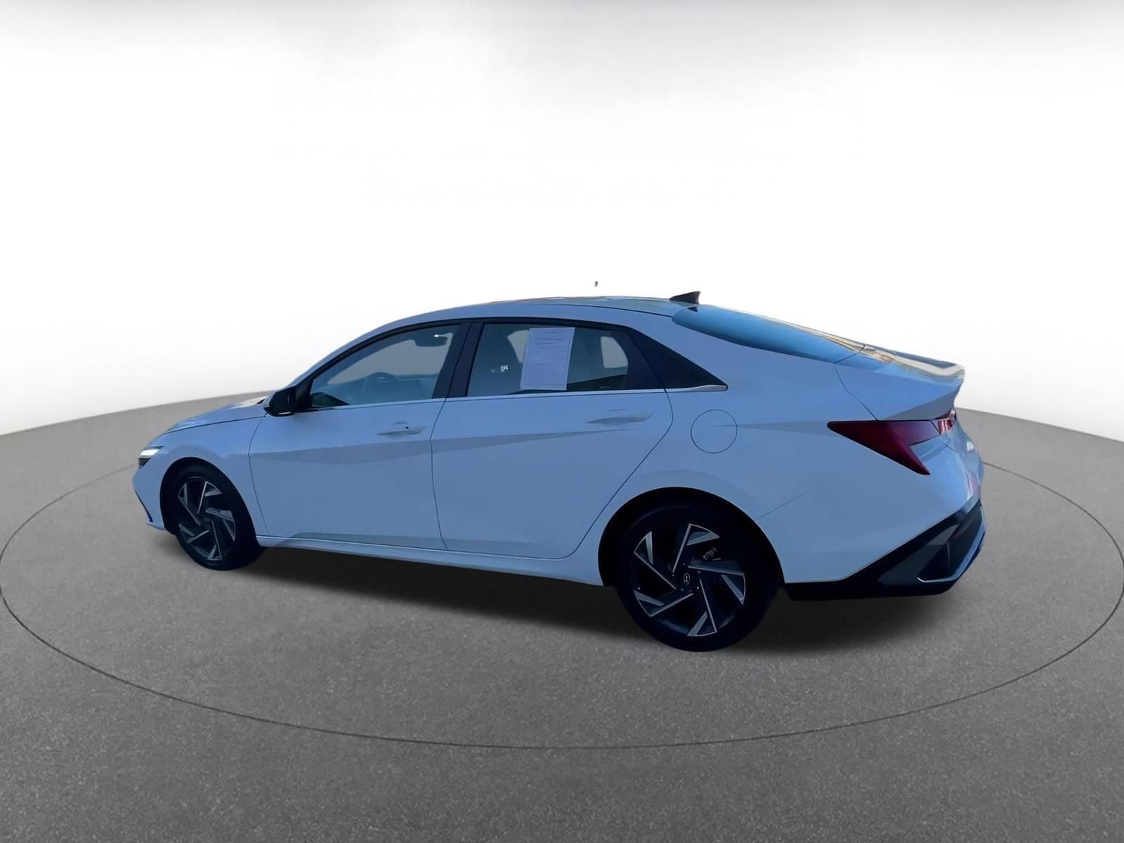 Thumbnail: 2025 Hyundai Elantra - 11