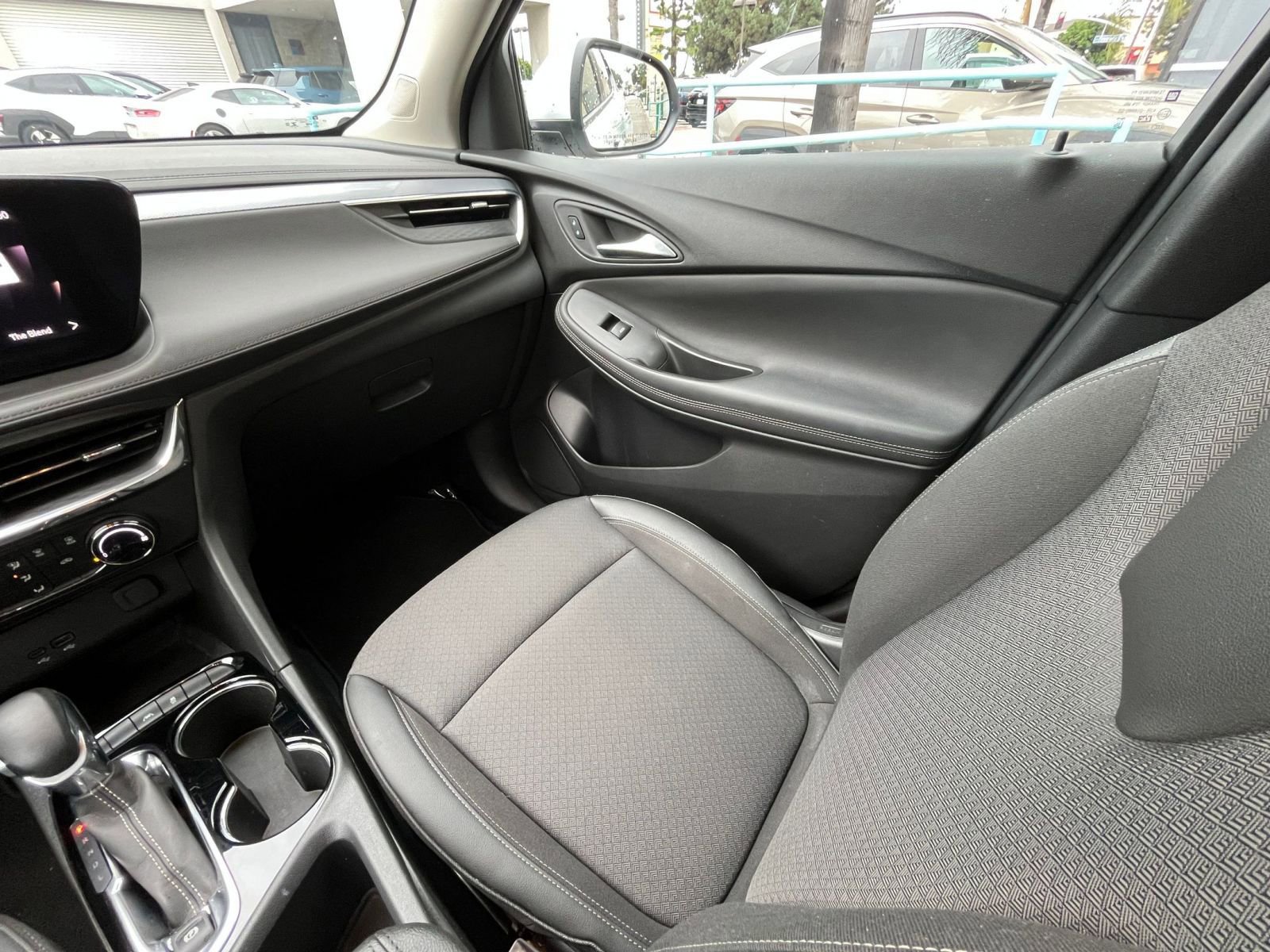 Thumbnail: 2025 Buick Encore GX - 35