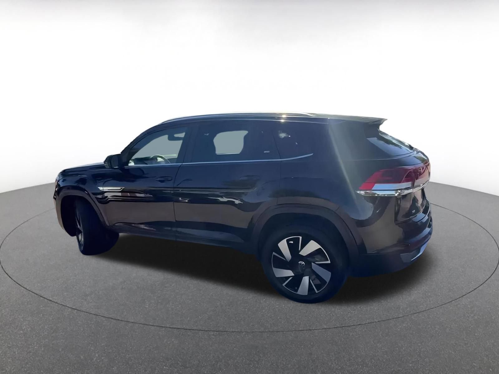 Thumbnail: 2025 Volkswagen Atlas - 10