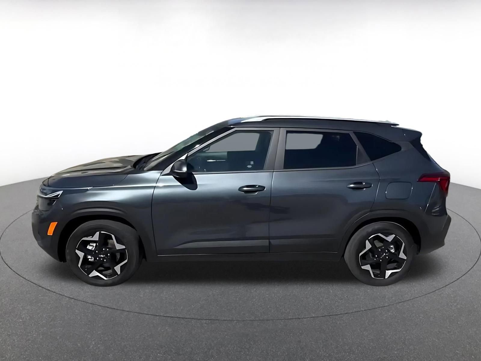 Thumbnail: 2025 Kia Seltos - 9