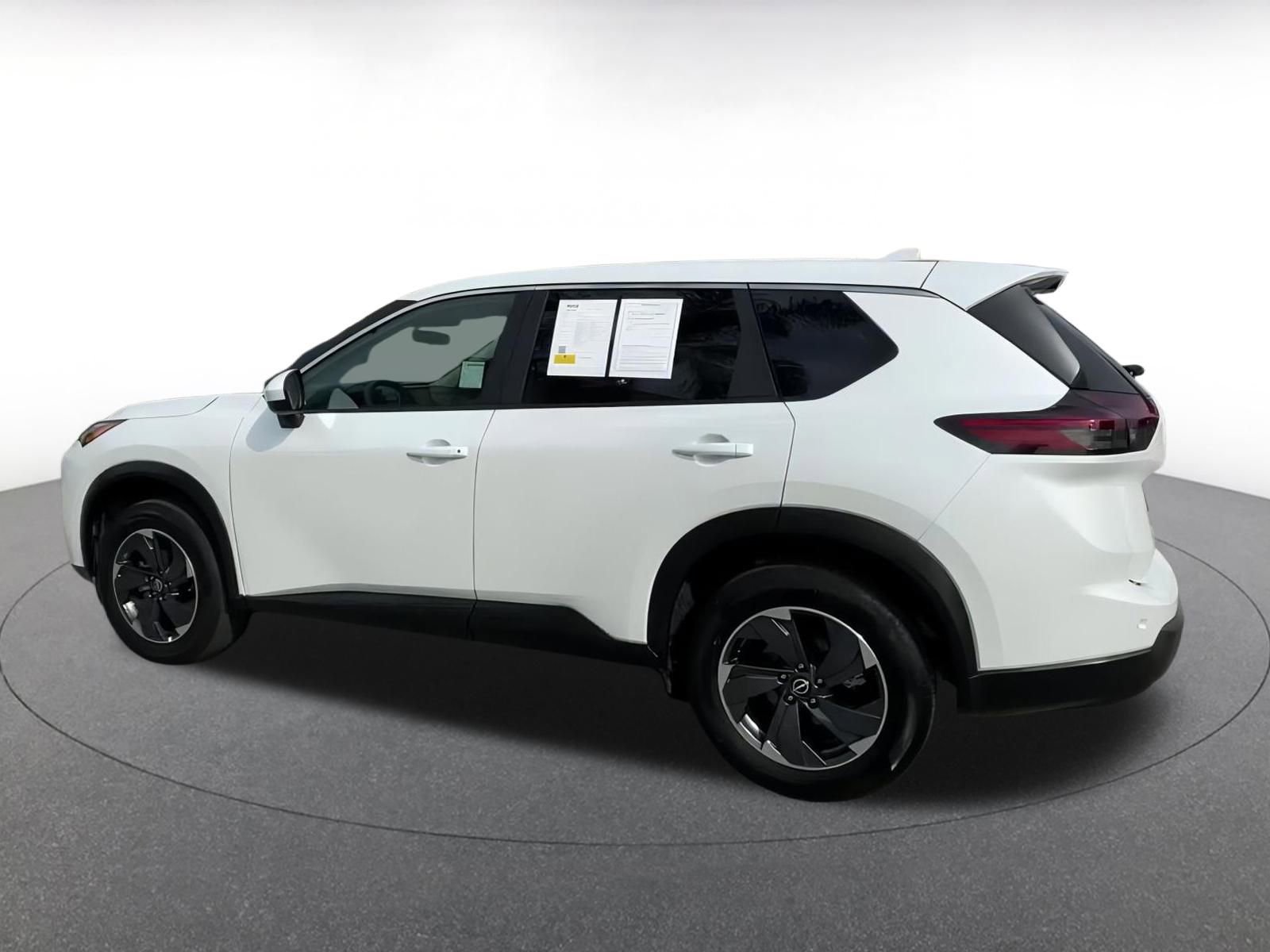 Thumbnail: 2025 Nissan Rogue - 10