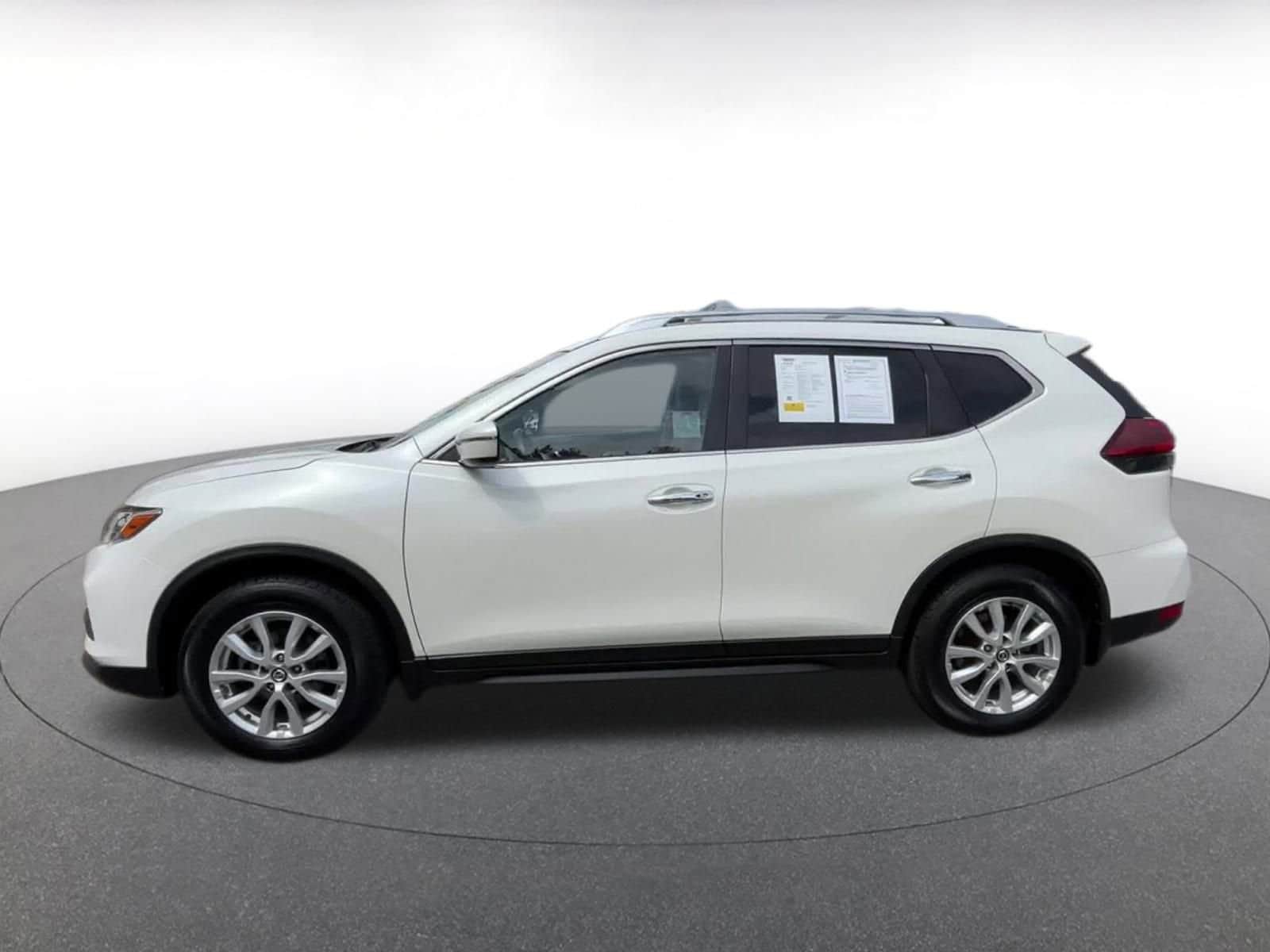2020 Nissan Rogue SV 8