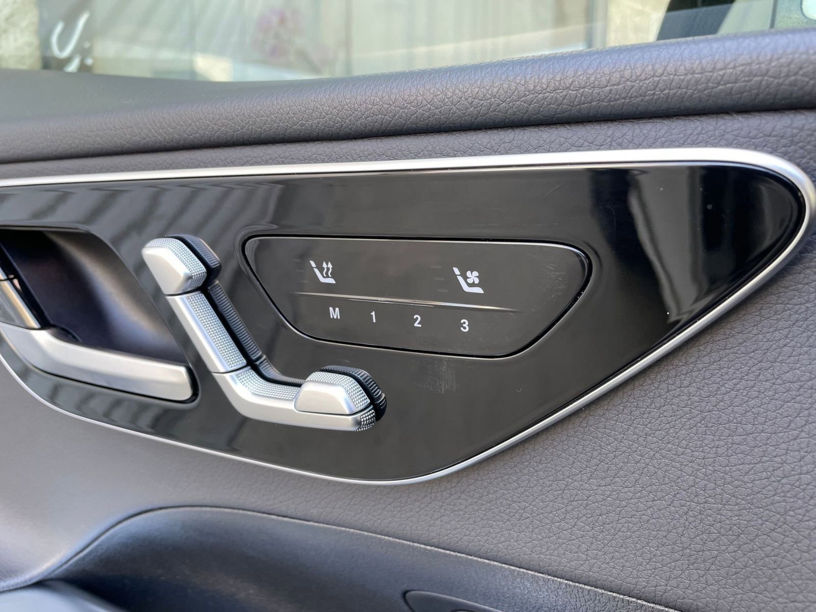 Thumbnail: 2024 Mercedes-Benz C-Class - 23