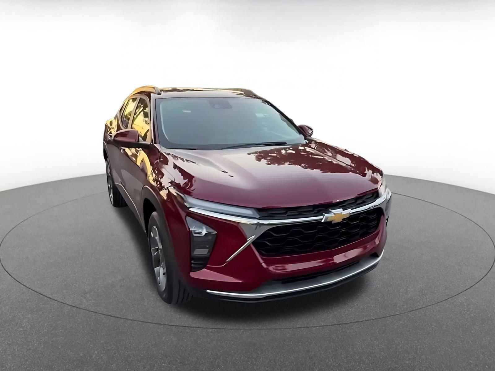 Thumbnail: 2025 Chevrolet Trax - 3