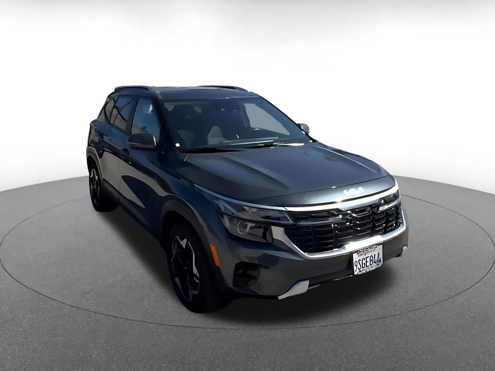 Thumbnail: 2025 Kia Seltos - 3