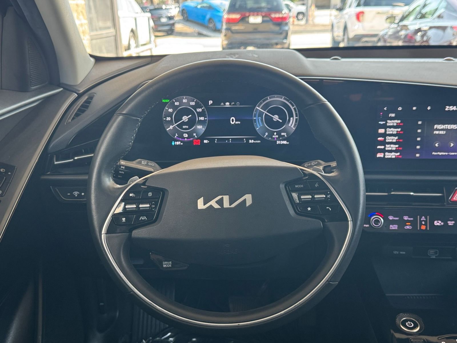 Thumbnail: 2023 Kia Niro - 31
