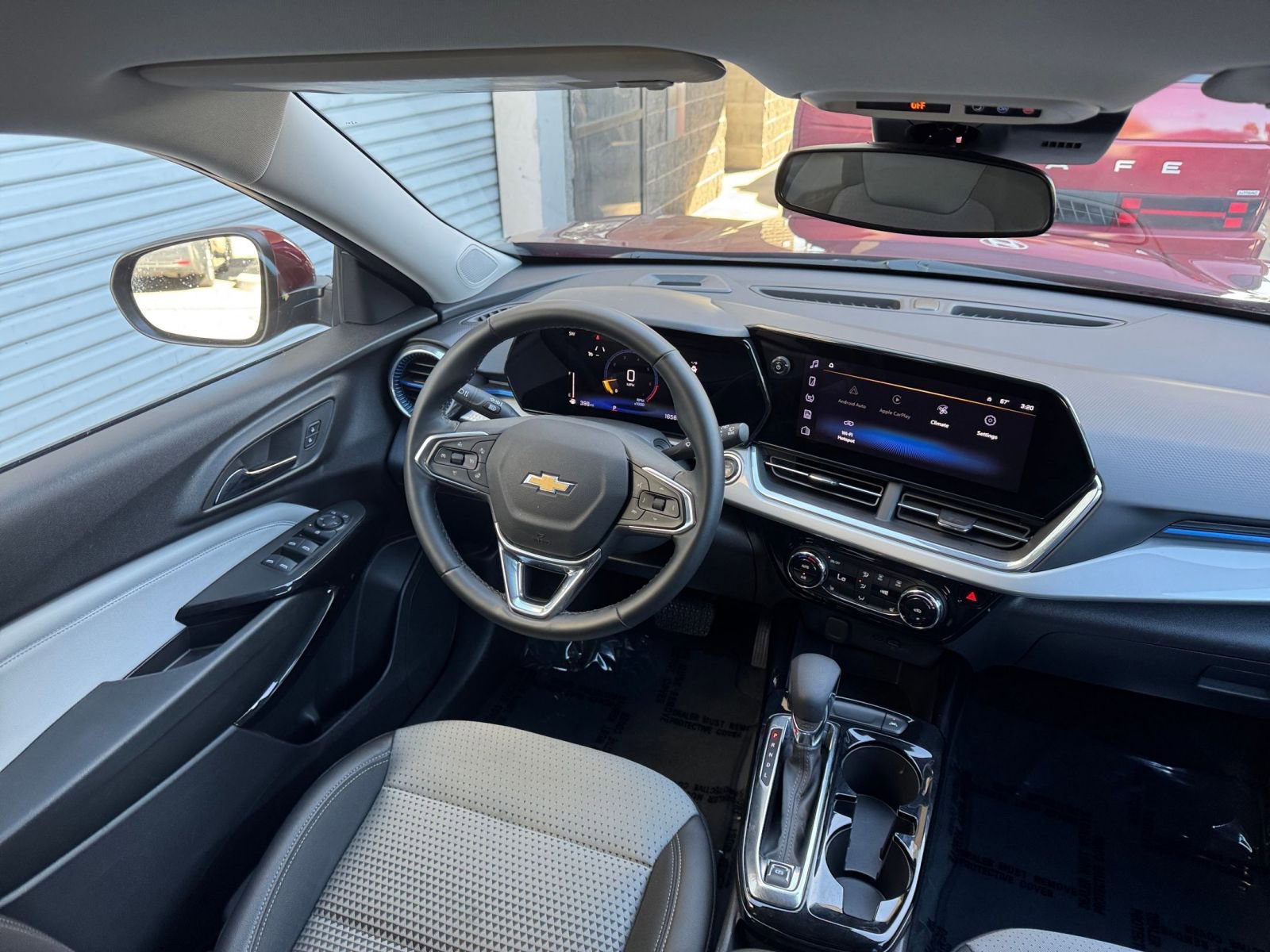 Thumbnail: 2025 Chevrolet Trax - 34