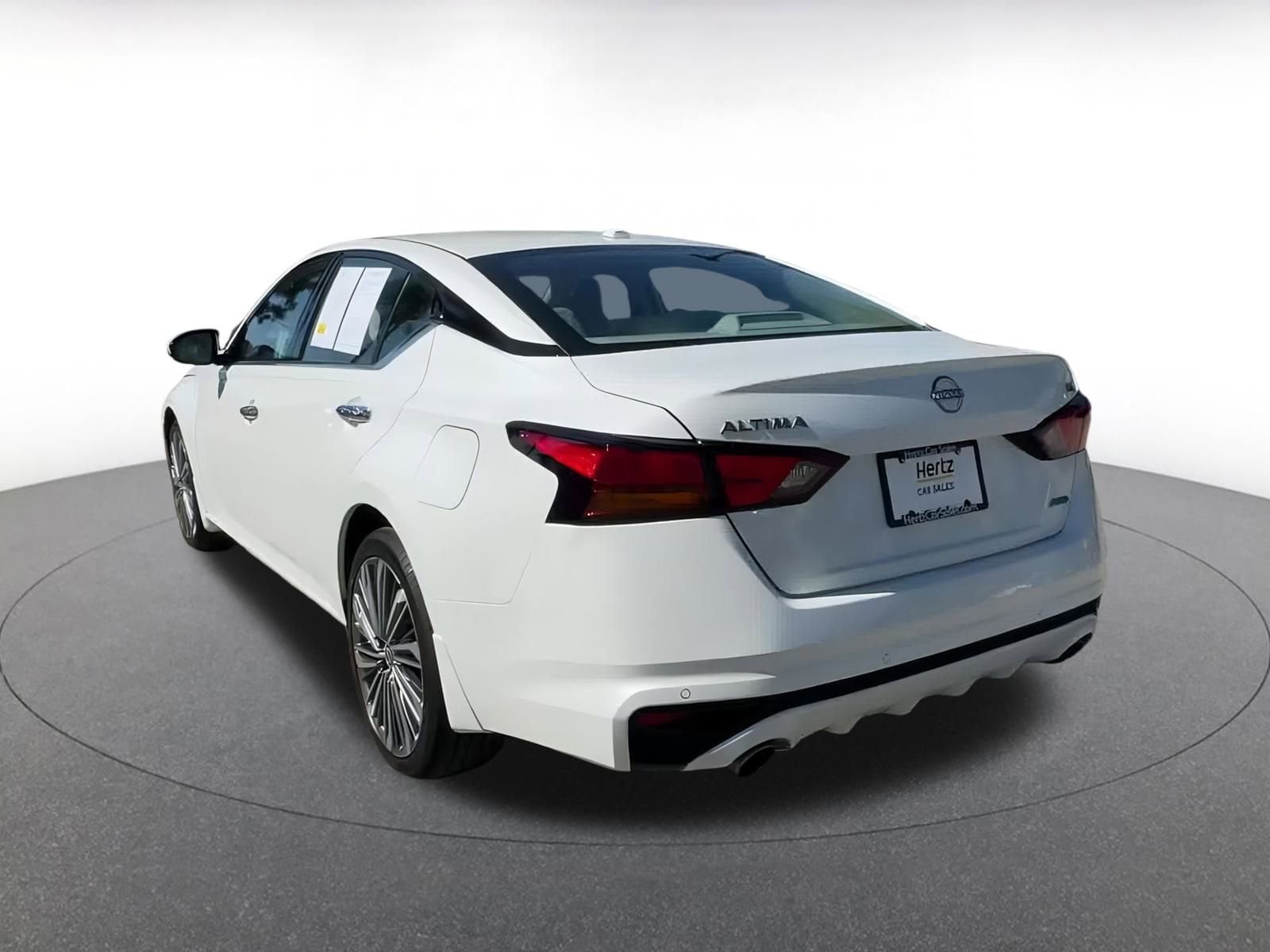 Thumbnail: 2024 Nissan Altima - 11