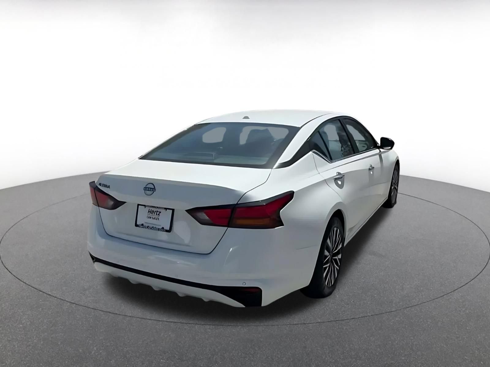 Thumbnail: 2025 Nissan Altima - 12