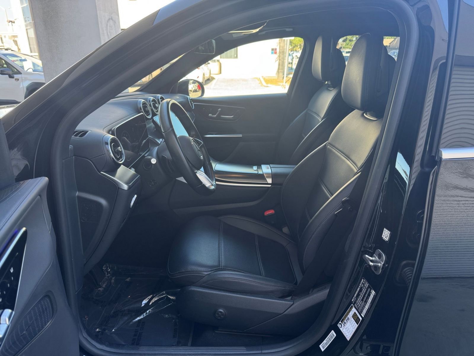 Thumbnail: 2024 Mercedes-Benz GLC - 25