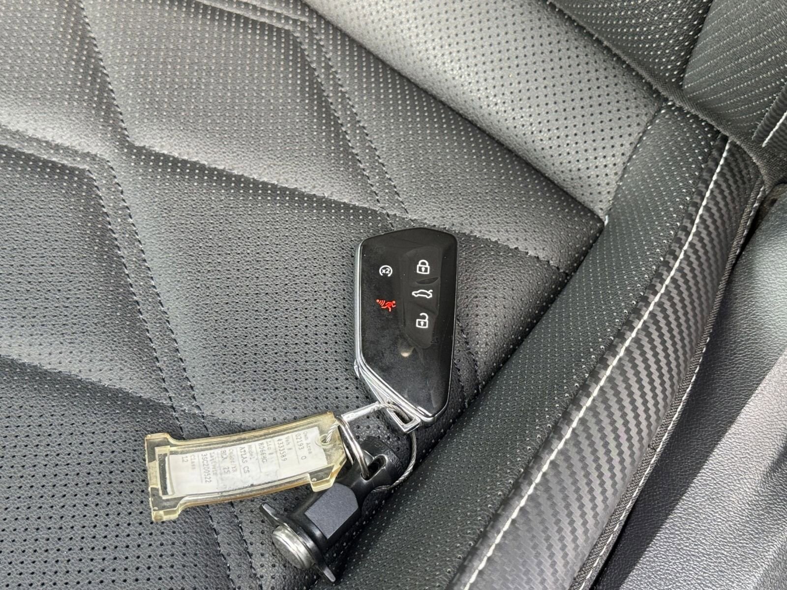 Thumbnail: 2025 Volkswagen Atlas - 22