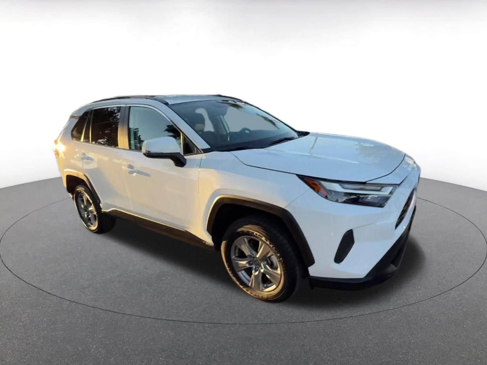 Thumbnail: 2025 Toyota RAV4 - 2