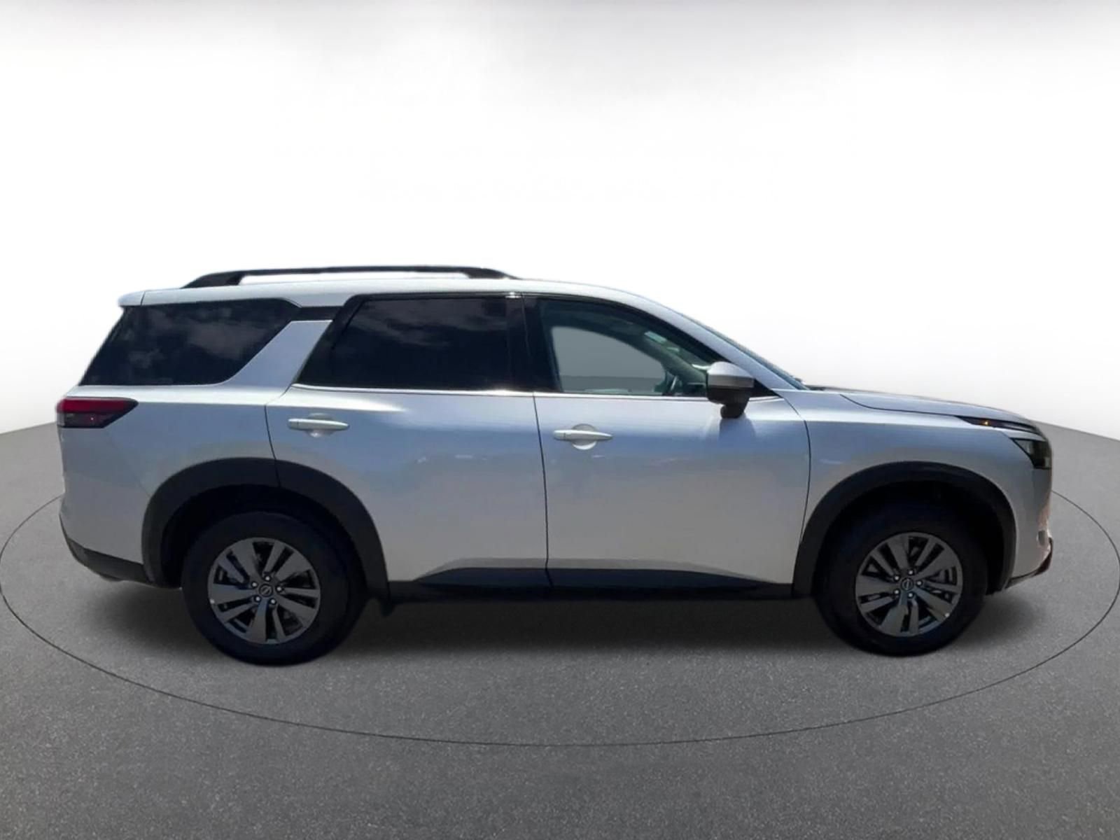 Thumbnail: 2025 Nissan Pathfinder - 16
