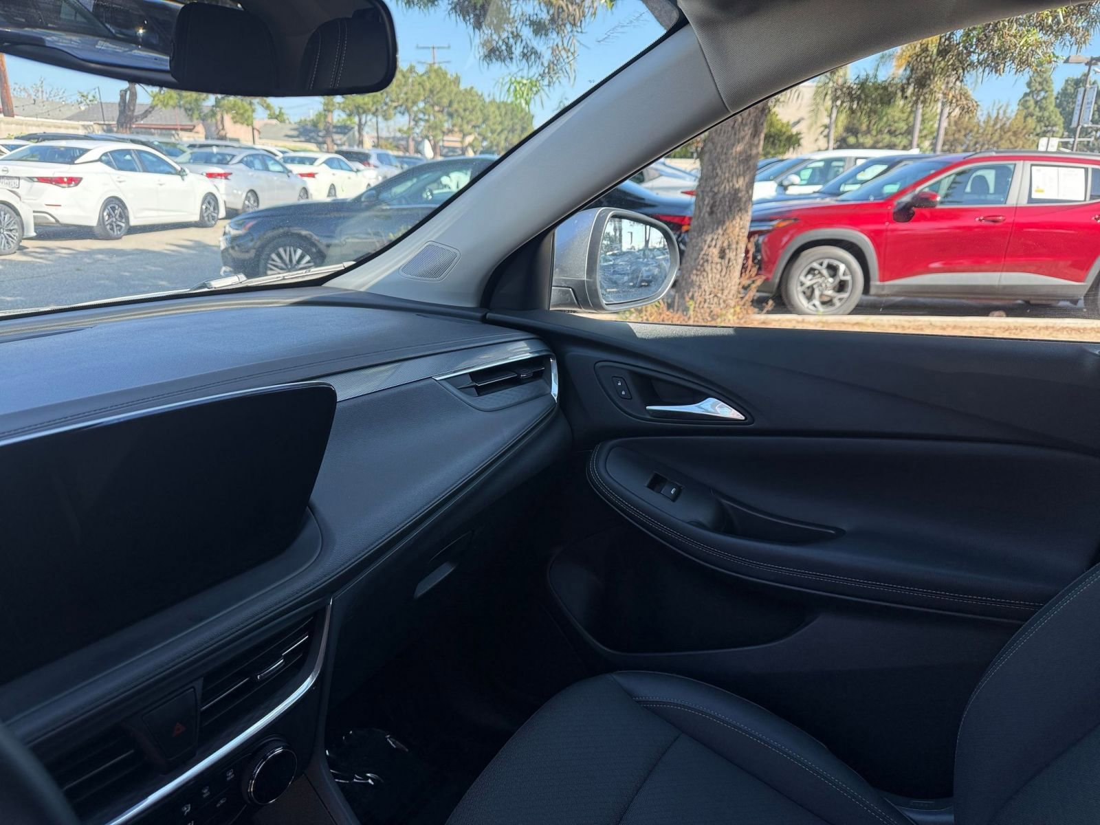 Thumbnail: 2025 Buick Encore GX - 32