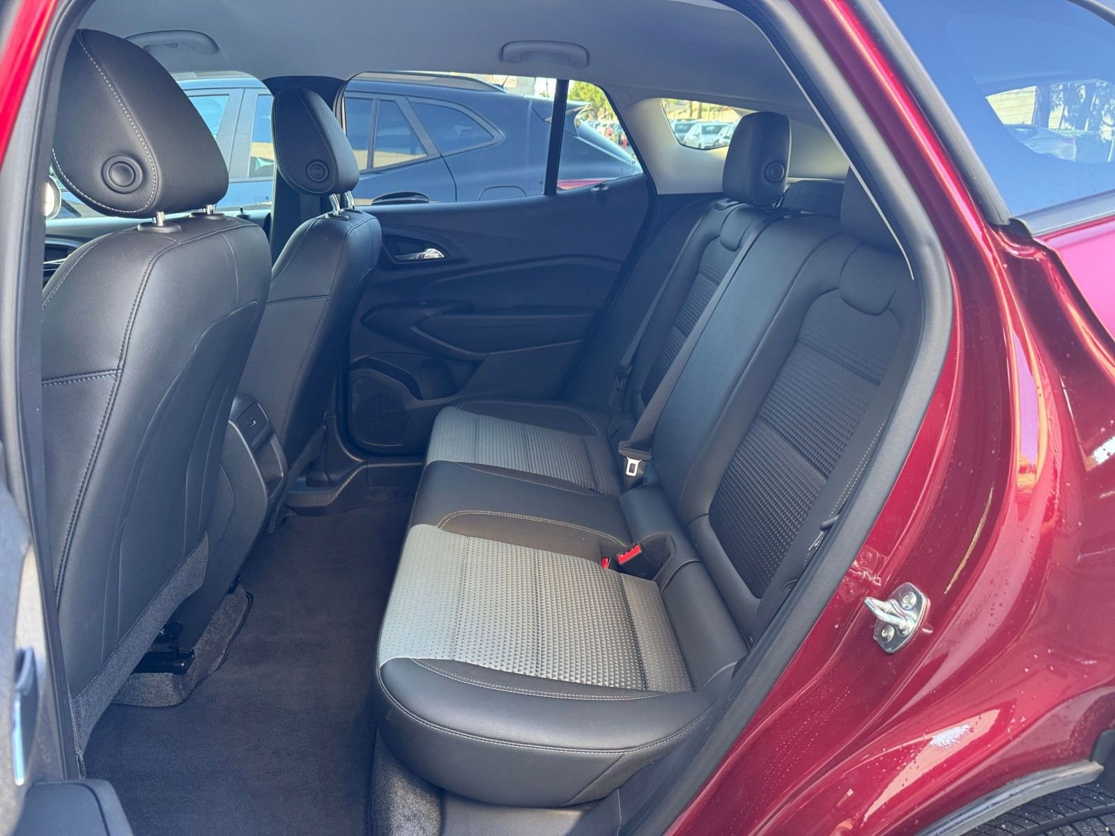 Thumbnail: 2025 Chevrolet Trax - 25