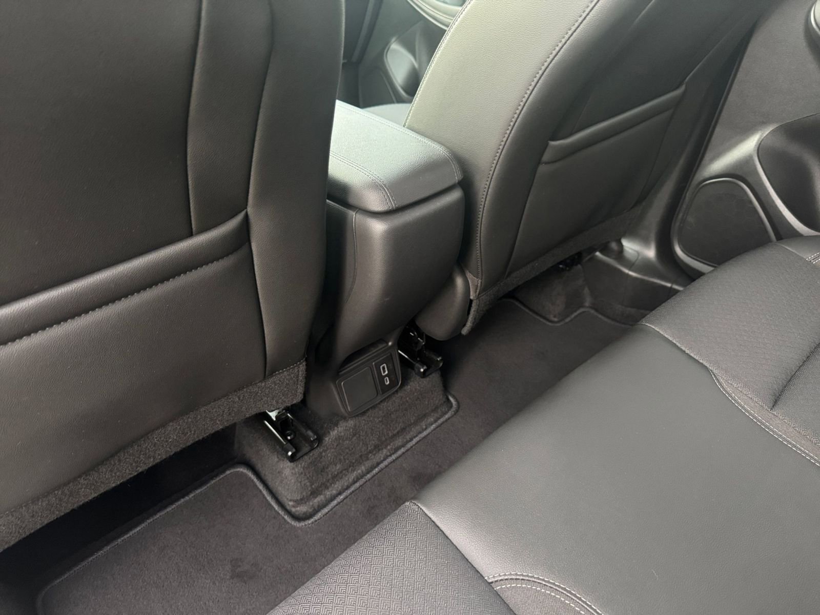 Thumbnail: 2025 Buick Encore GX - 23