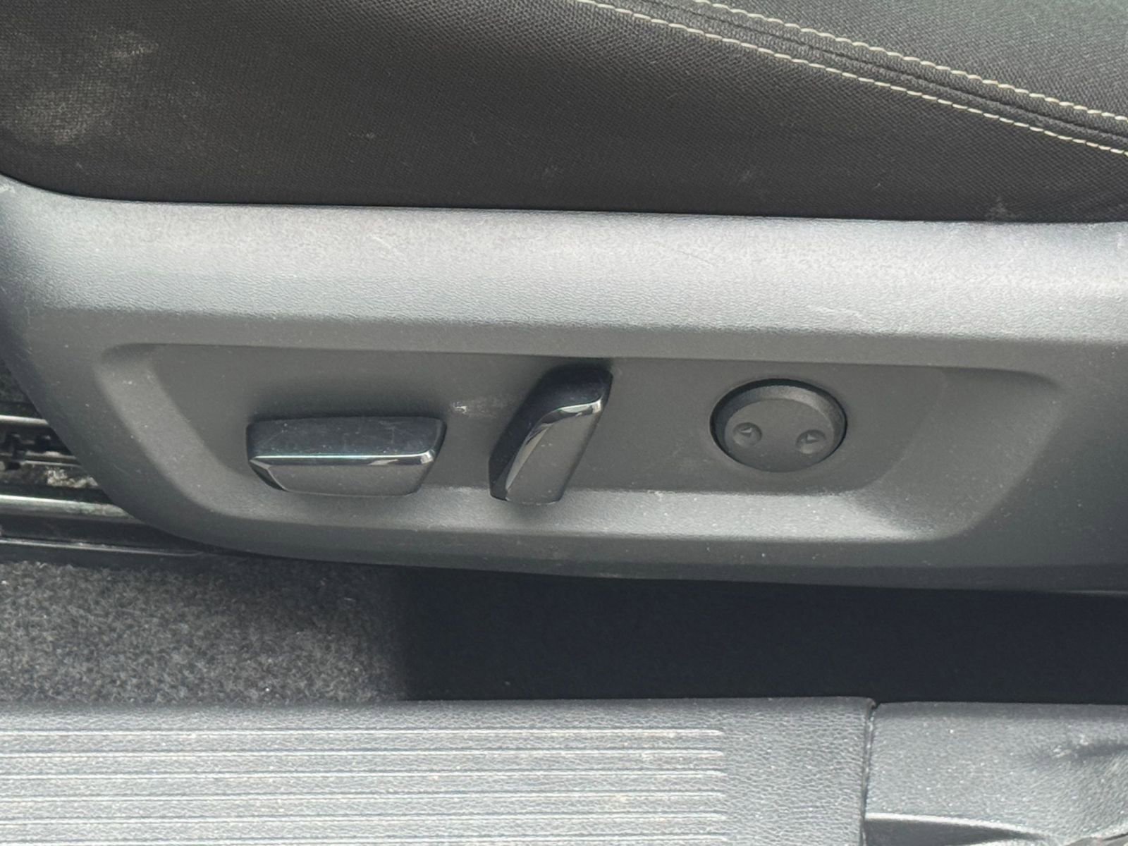 Thumbnail: 2025 Nissan Rogue - 22