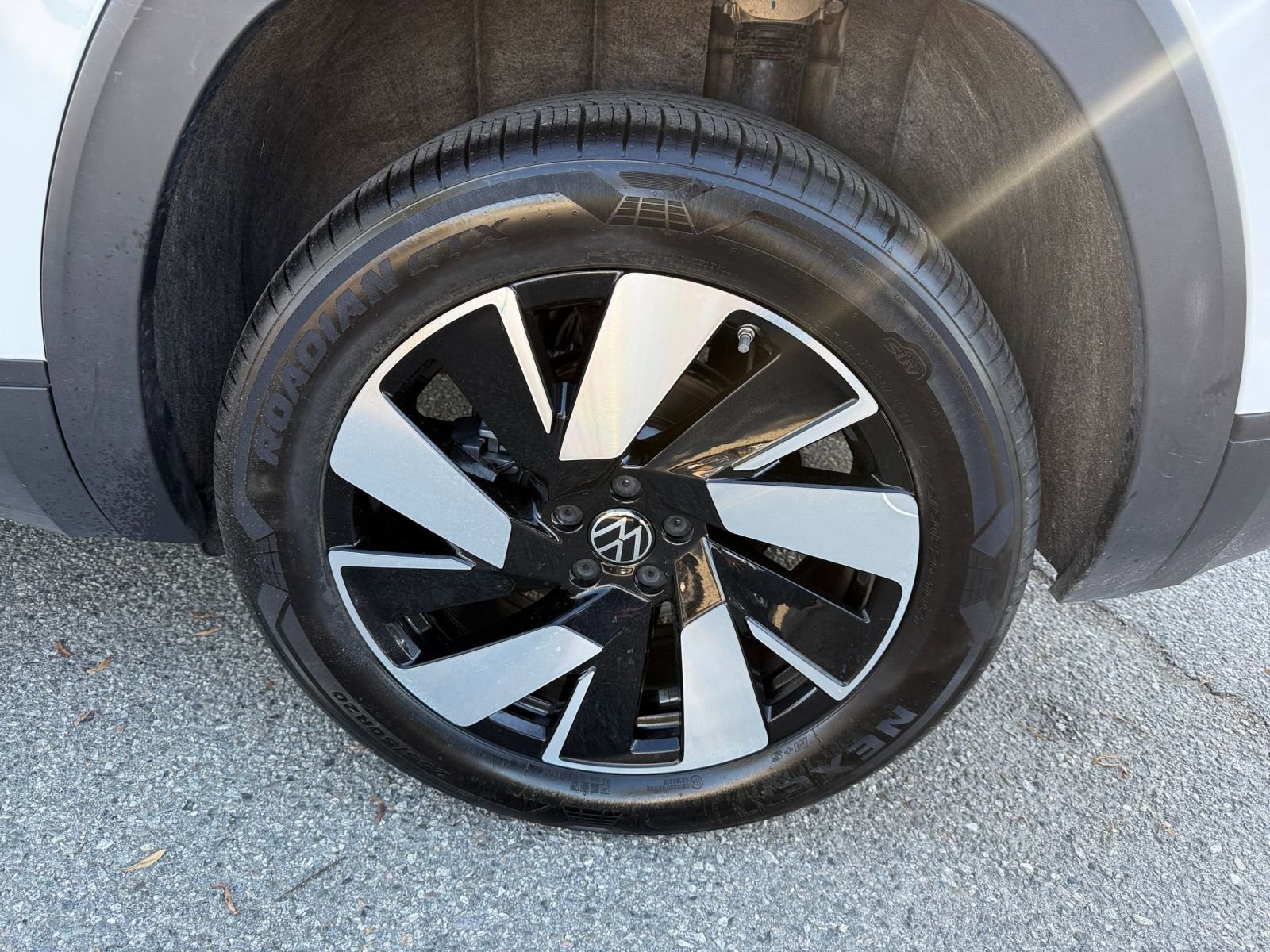 Thumbnail: 2025 Volkswagen Atlas - 25