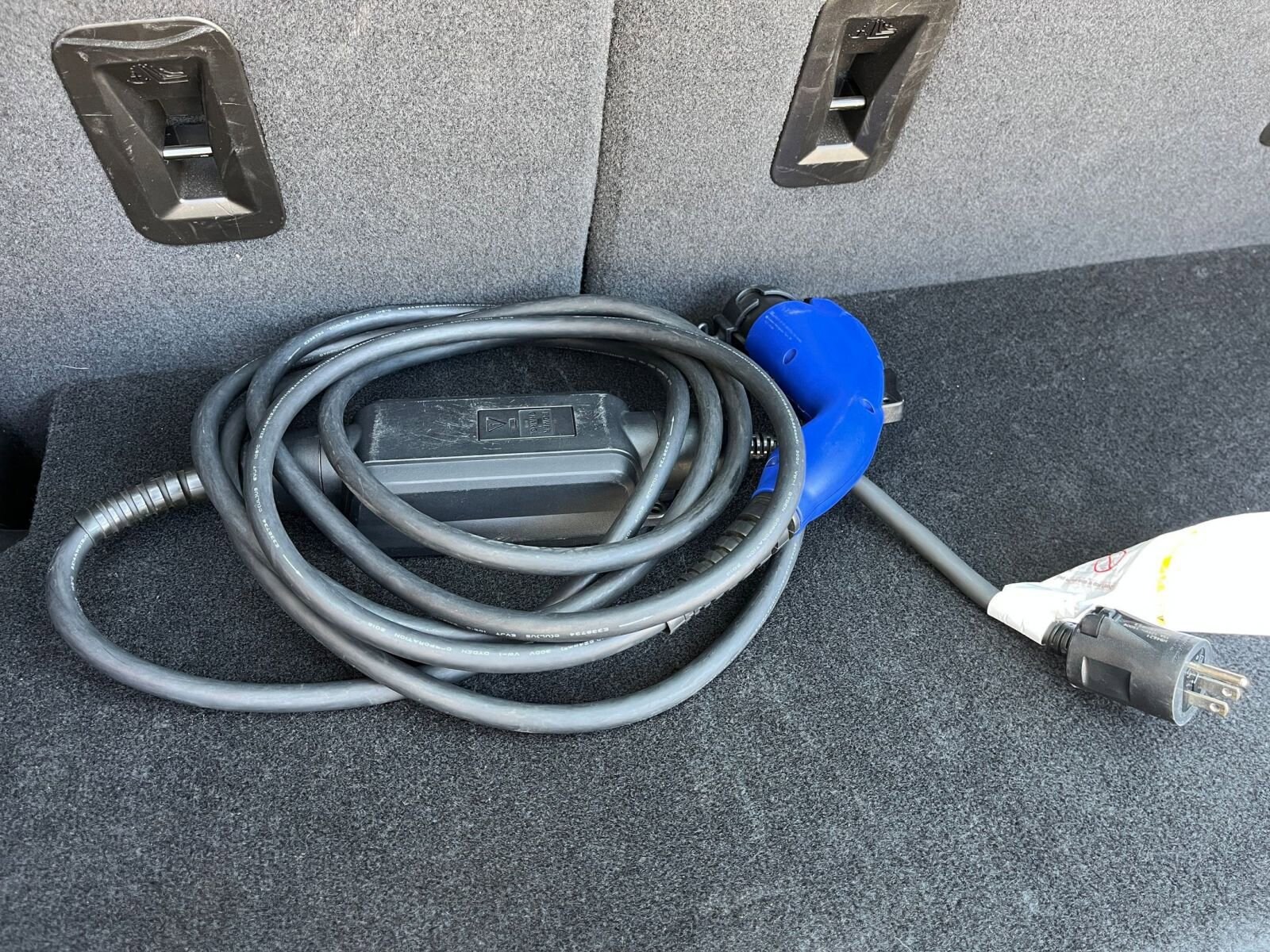 Thumbnail: 2023 Chevrolet Bolt EV - 21