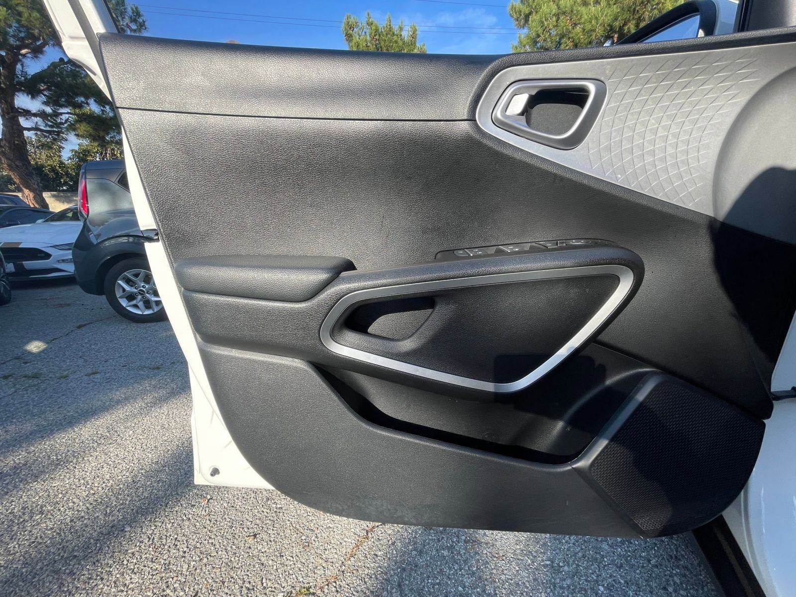 Thumbnail: 2025 Kia Soul - 18