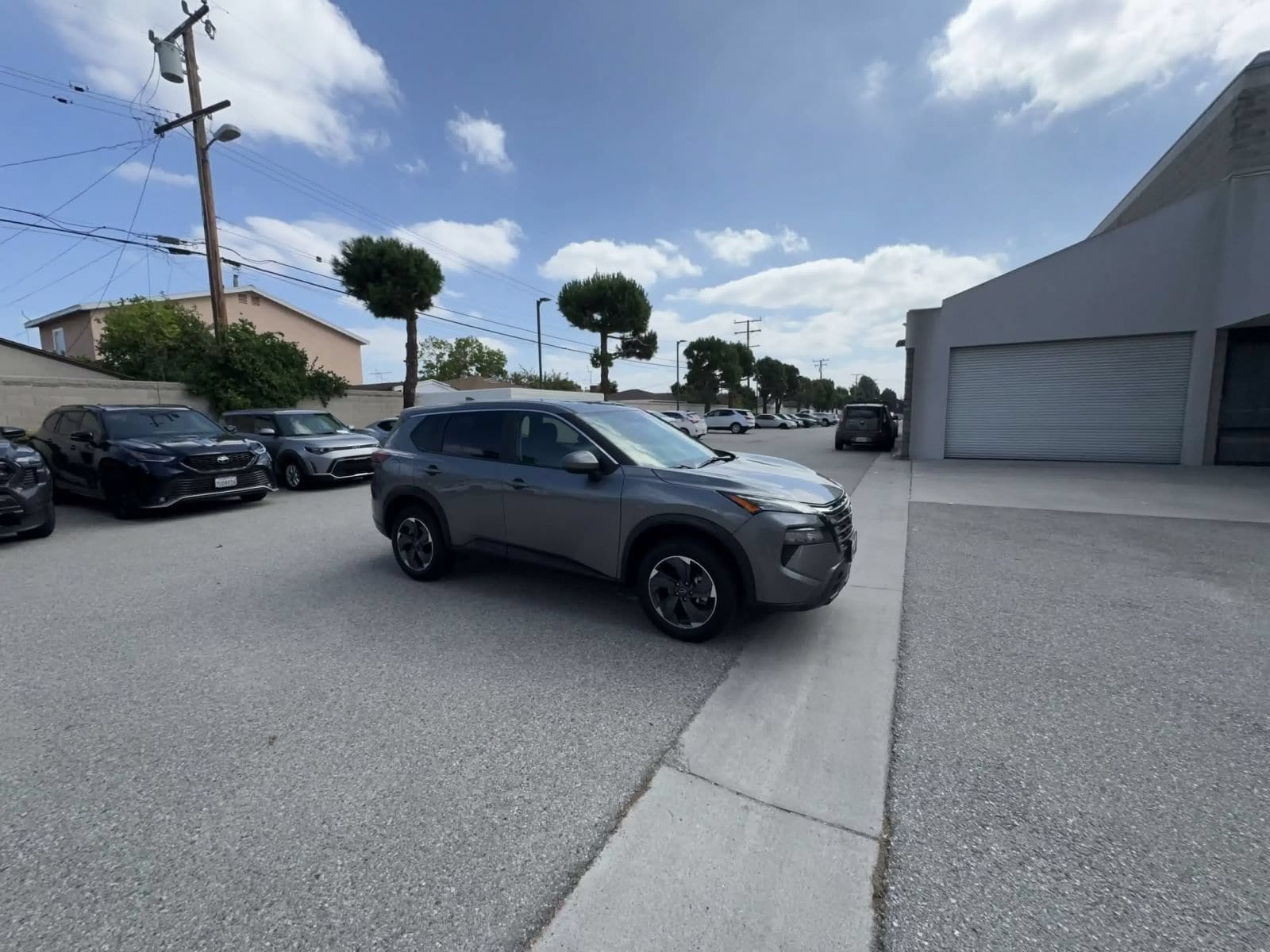 Thumbnail: 2025 Nissan Rogue - 2