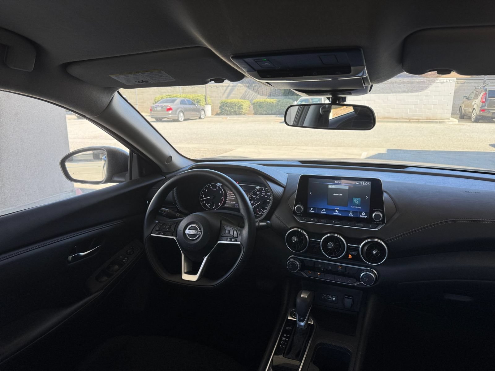 Thumbnail: 2025 Nissan Sentra - 32
