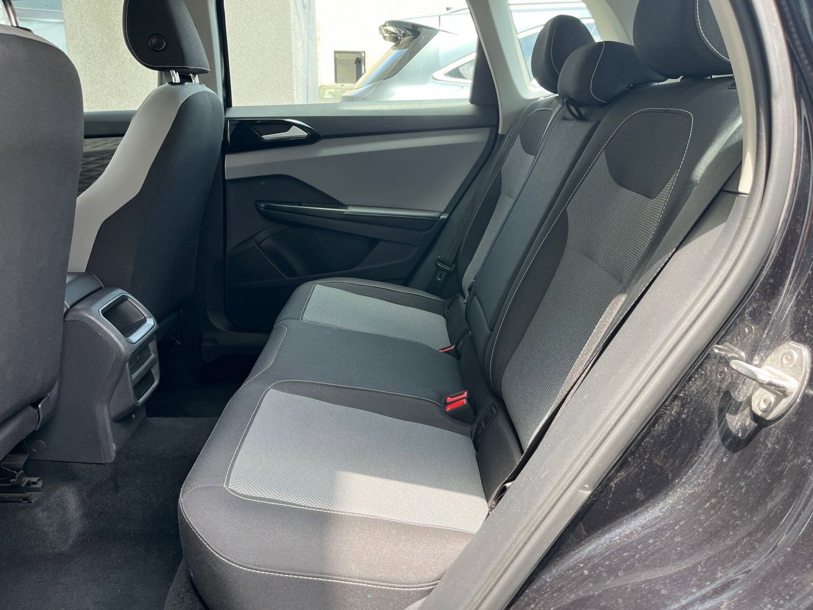 2024 Volkswagen Taos S 26