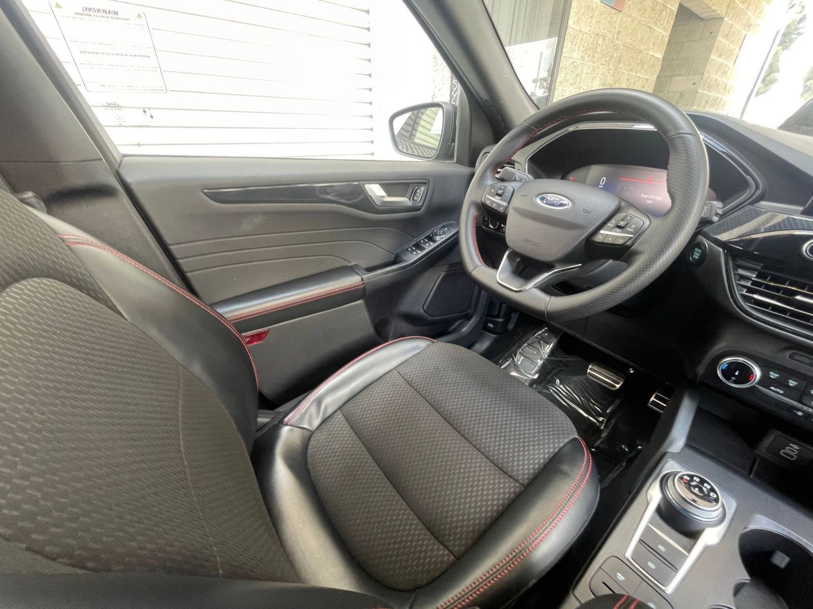 Thumbnail: 2024 Ford Escape - 34