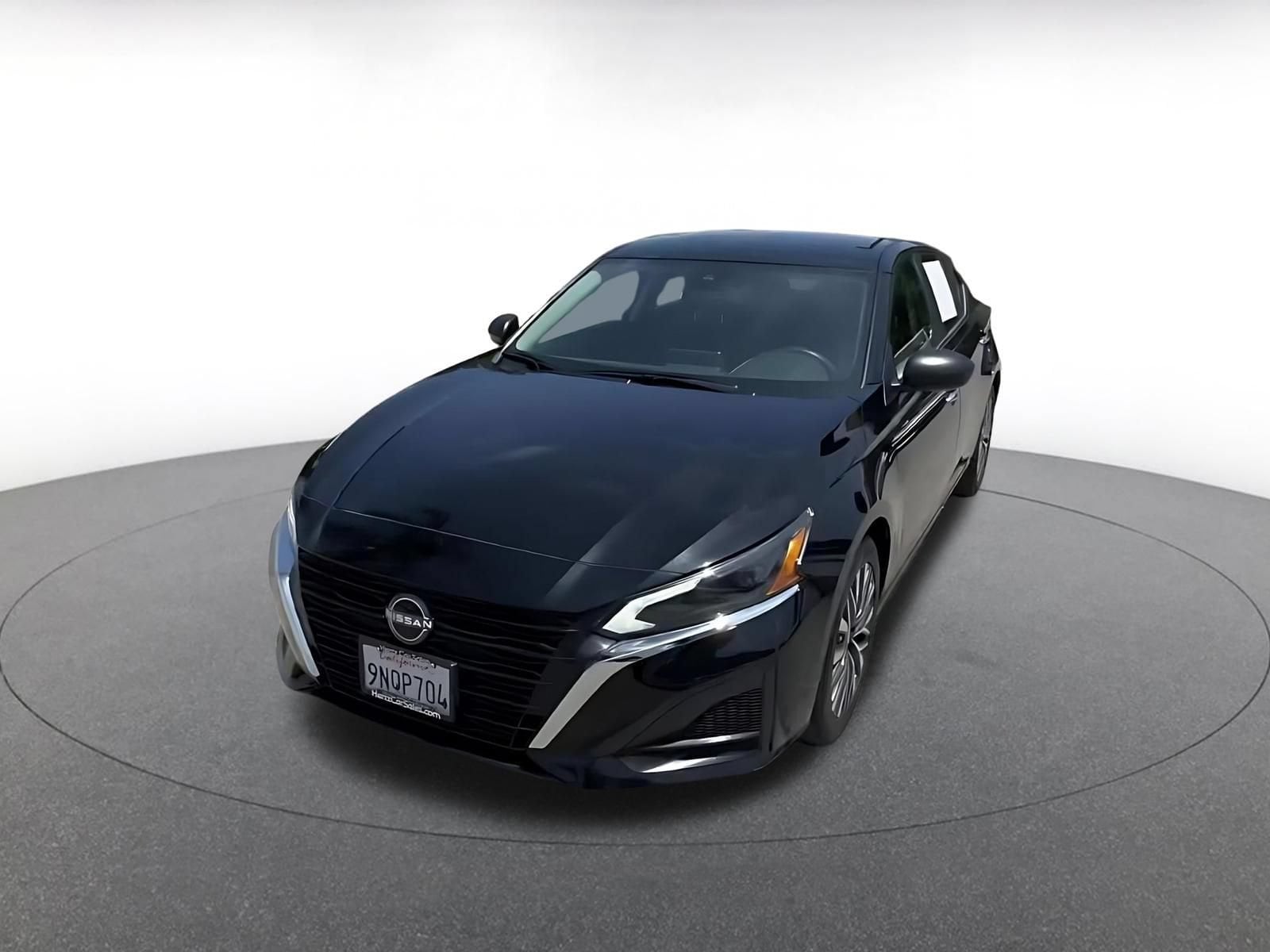Thumbnail: 2025 Nissan Altima - 6
