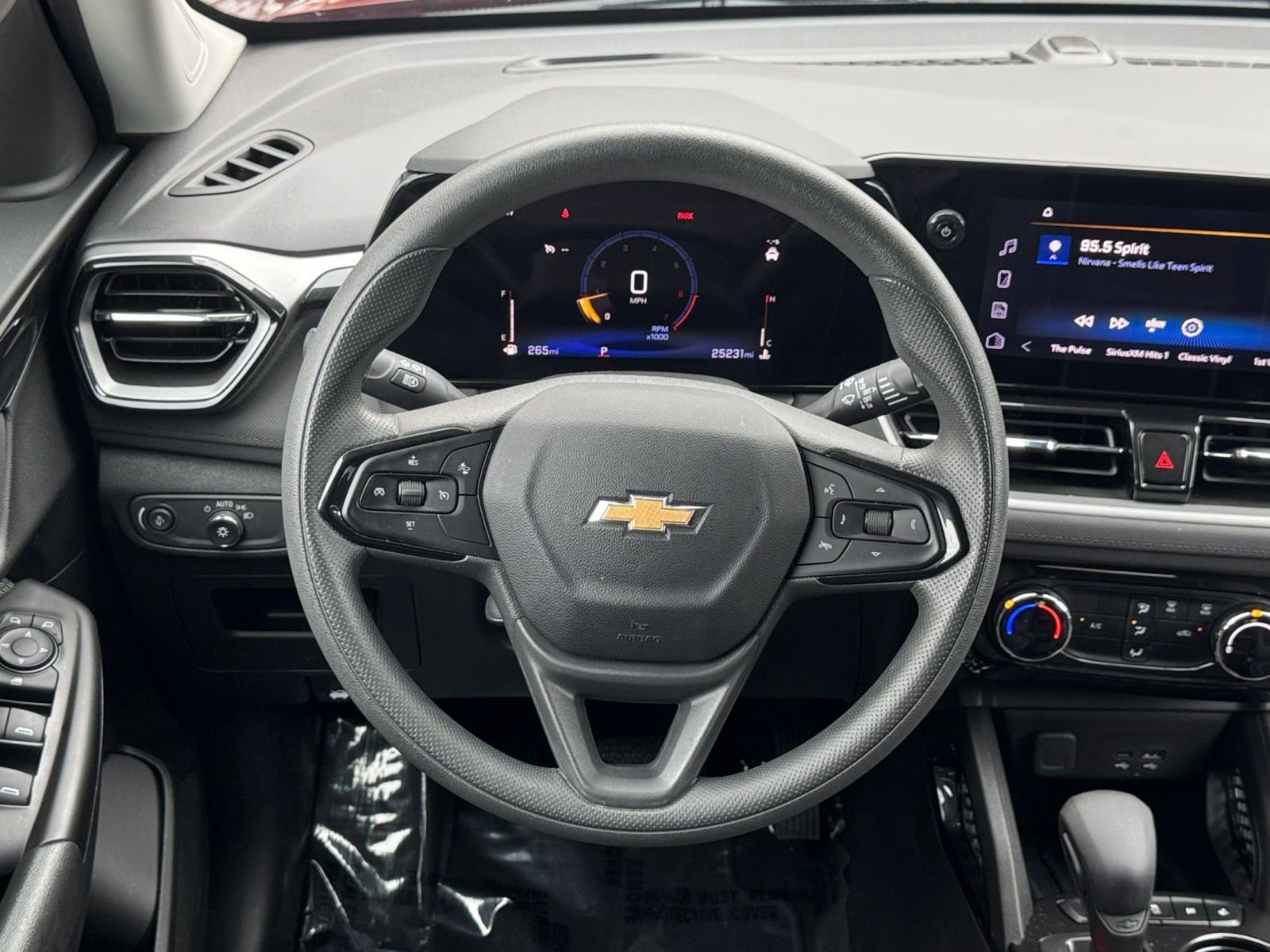 Thumbnail: 2025 Chevrolet TrailBlazer - 25