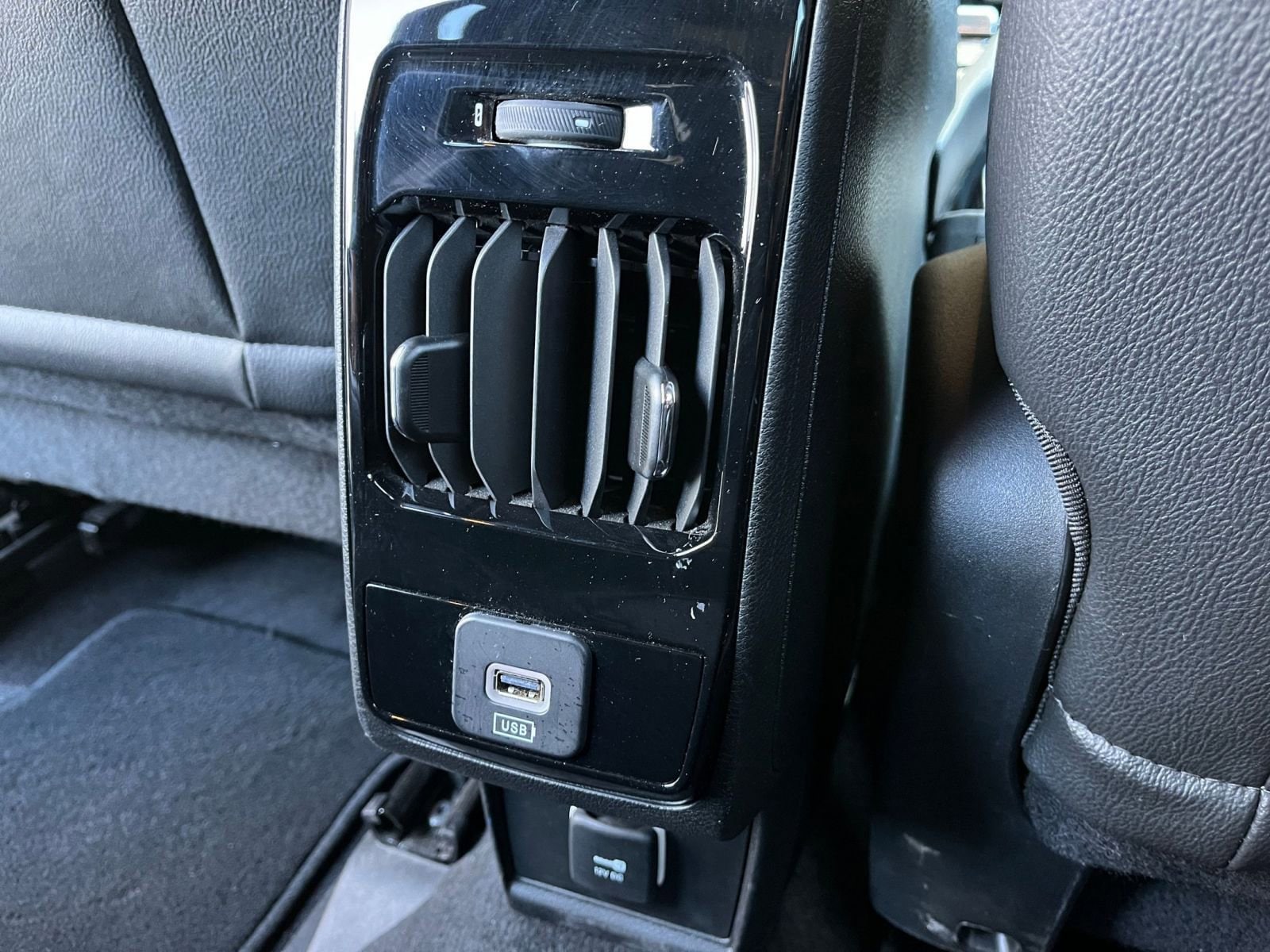 Thumbnail: 2025 Jeep Compass - 24