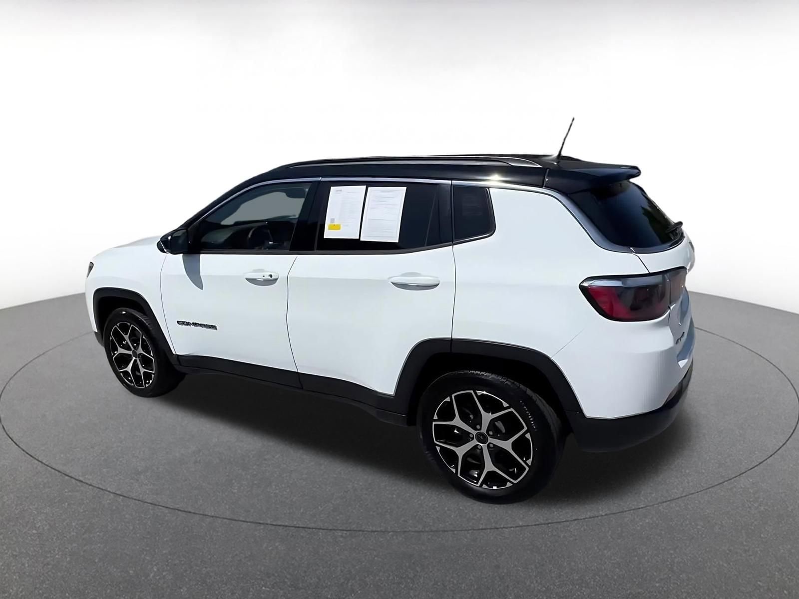 Thumbnail: 2025 Jeep Compass - 10